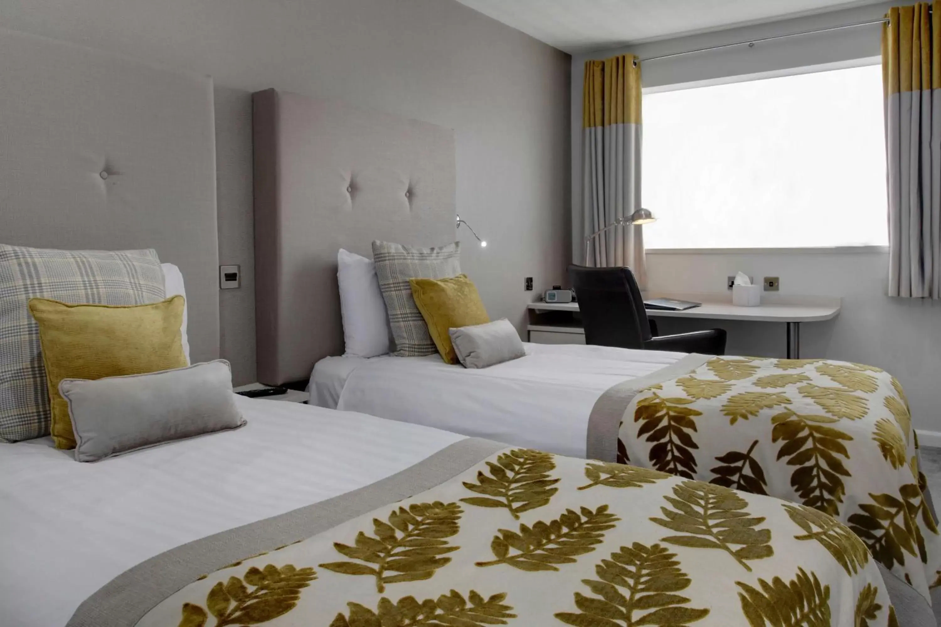 Standard Twin Room in Glendower Hotel BW Signature Collection Standard Twin Room in Glendower Hotel BW Signature Collection