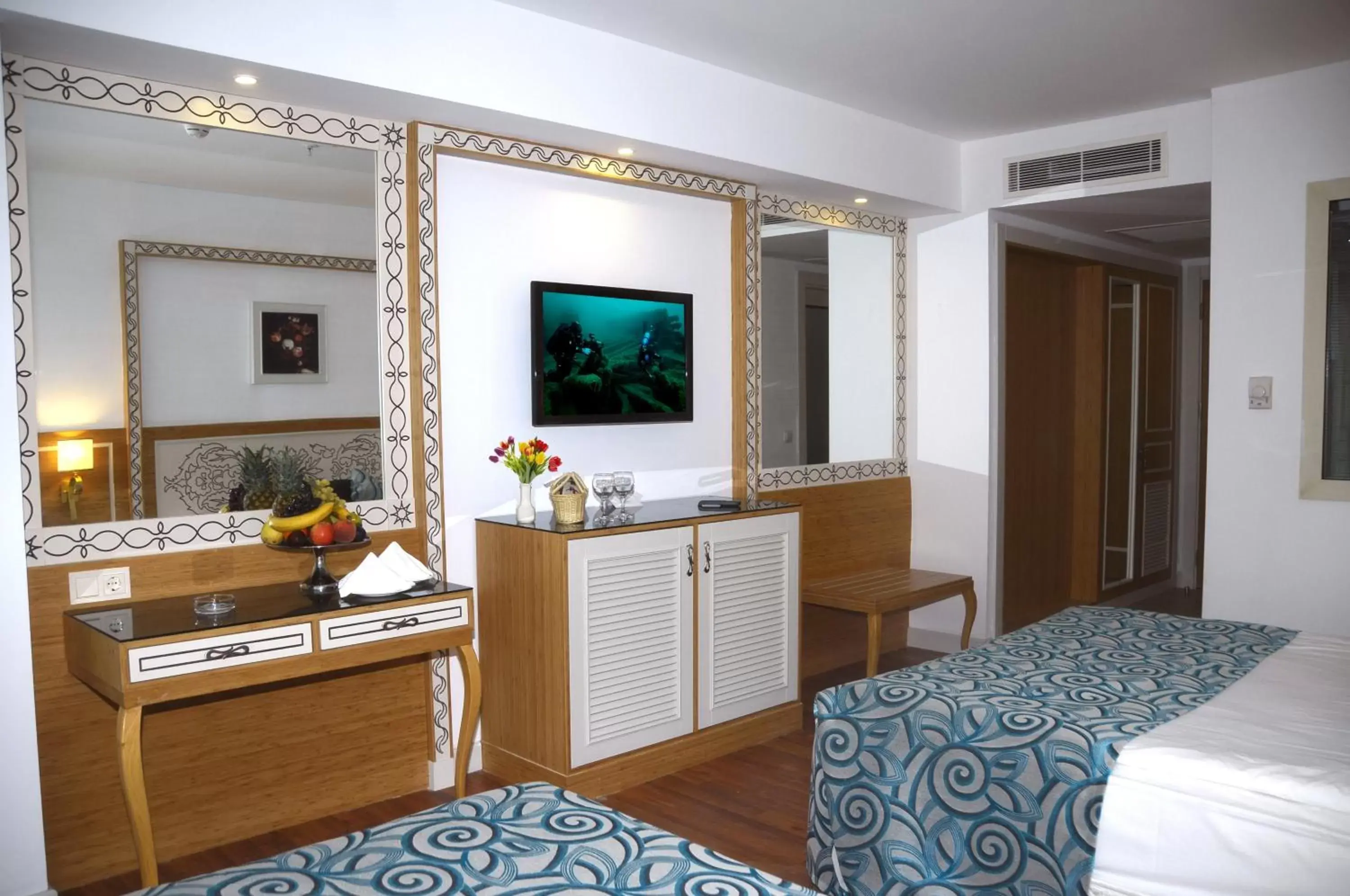 Standard Double or Twin Room in Crystal Waterworld Resort & Spa - Ultimate All Inclusive Standard Double or Twin Room in Crystal Waterworld Resort & Spa - Ultimate All Inclusive