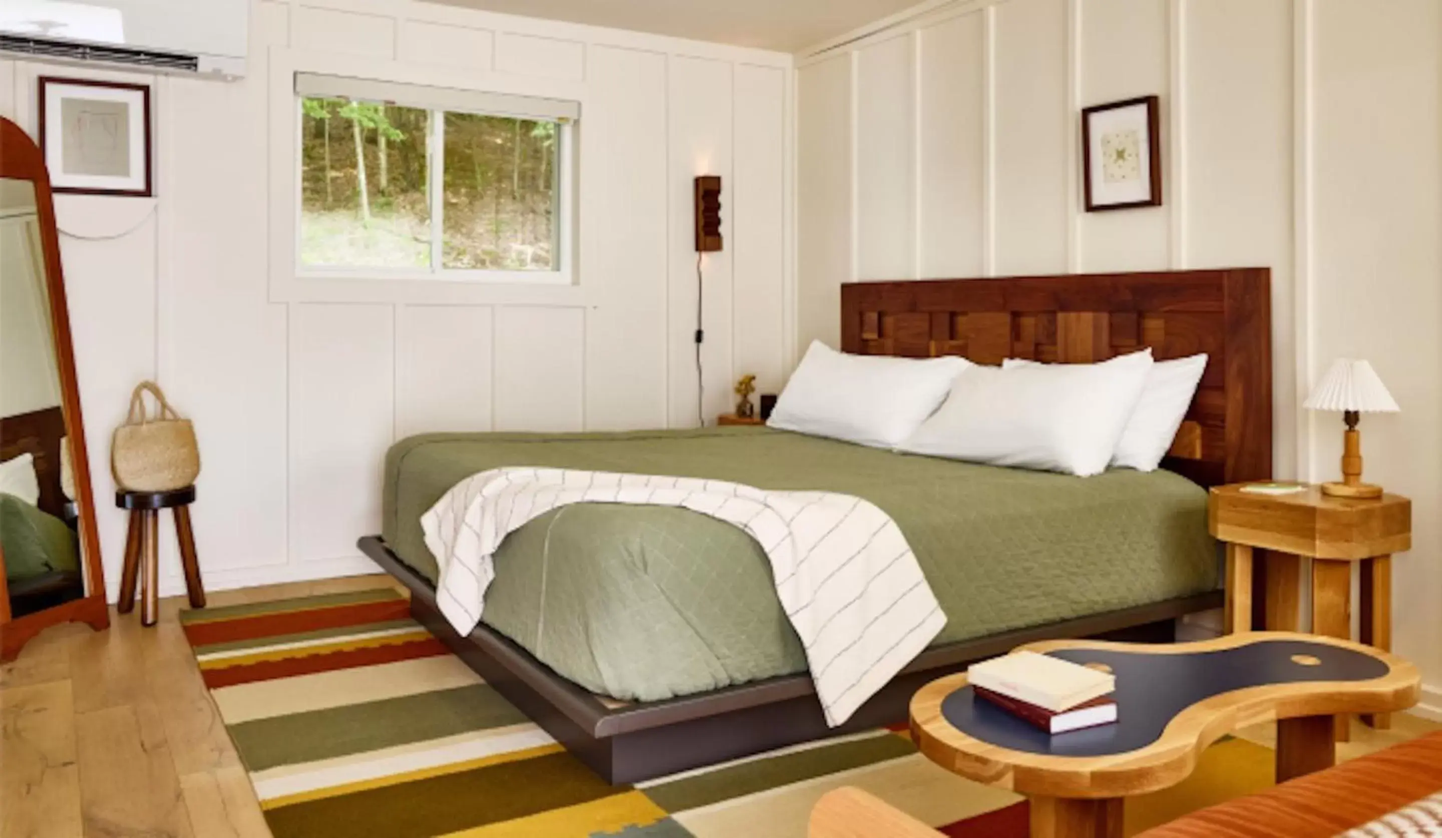 Lake House Standard King in Callicoon Hills Lake House Standard King in Callicoon Hills