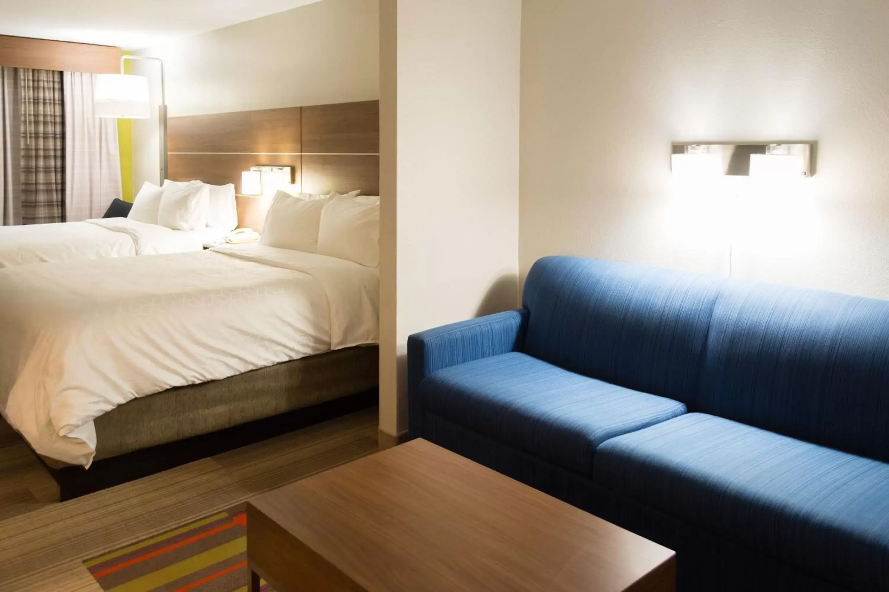 Suite with Two Beds - Non-Smoking in Holiday Inn Express Hotel & Suites Muskogee by IHG Suite with Two Beds - Non-Smoking in Holiday Inn Express Hotel & Suites Muskogee by IHG