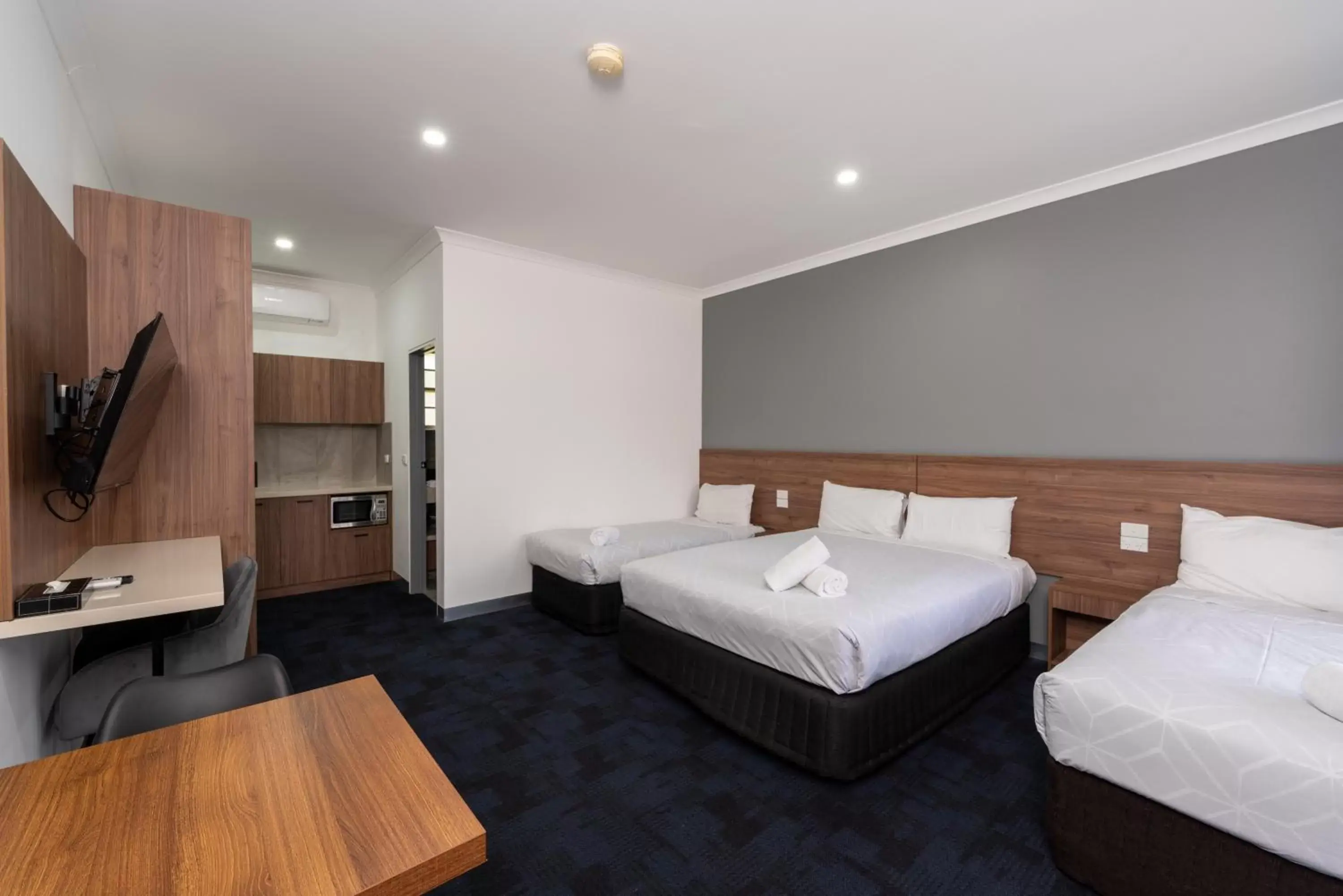 Deluxe Family Room in Yarra Valley Motel Deluxe Family Room in Yarra Valley Motel