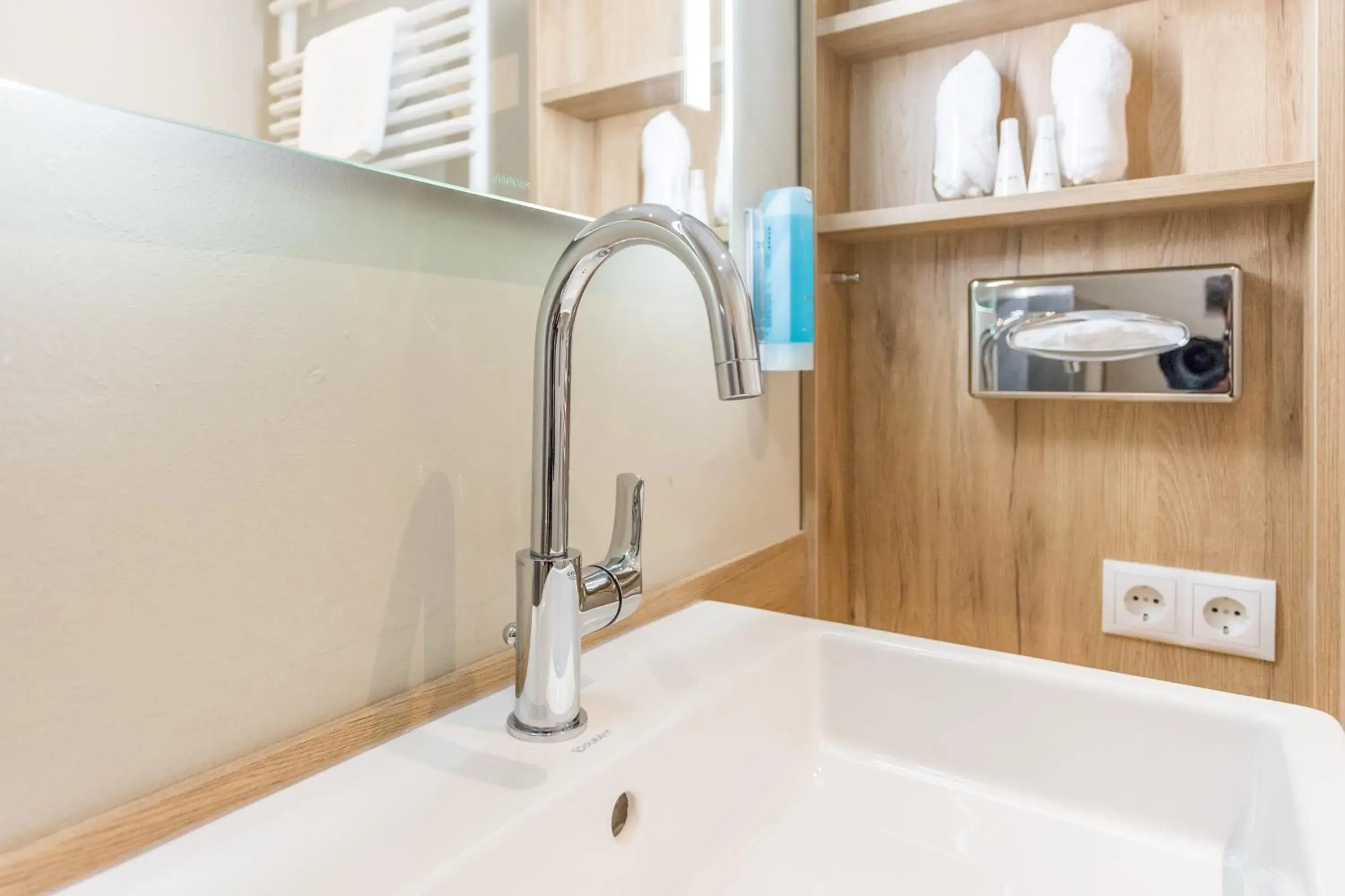 Single Room with Bathroom in Hotel Gutsgasthof Stangl Single Room with Bathroom in Hotel Gutsgasthof Stangl