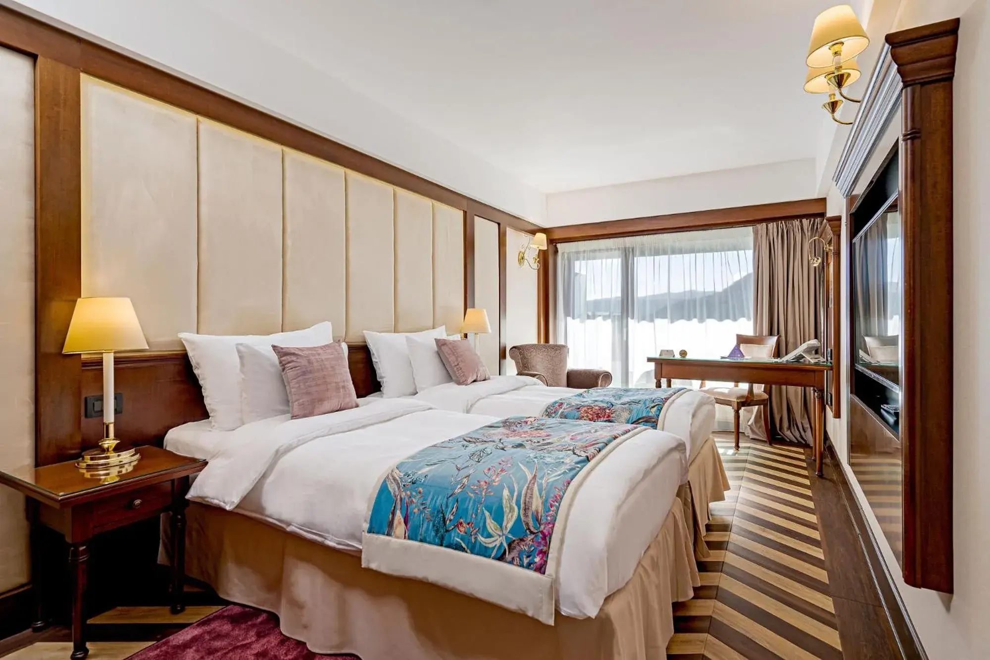 Standard Double Room - South View with Balcony & Spa access in Hotel International Standard Double Room - South View with Balcony & Spa access in Hotel International