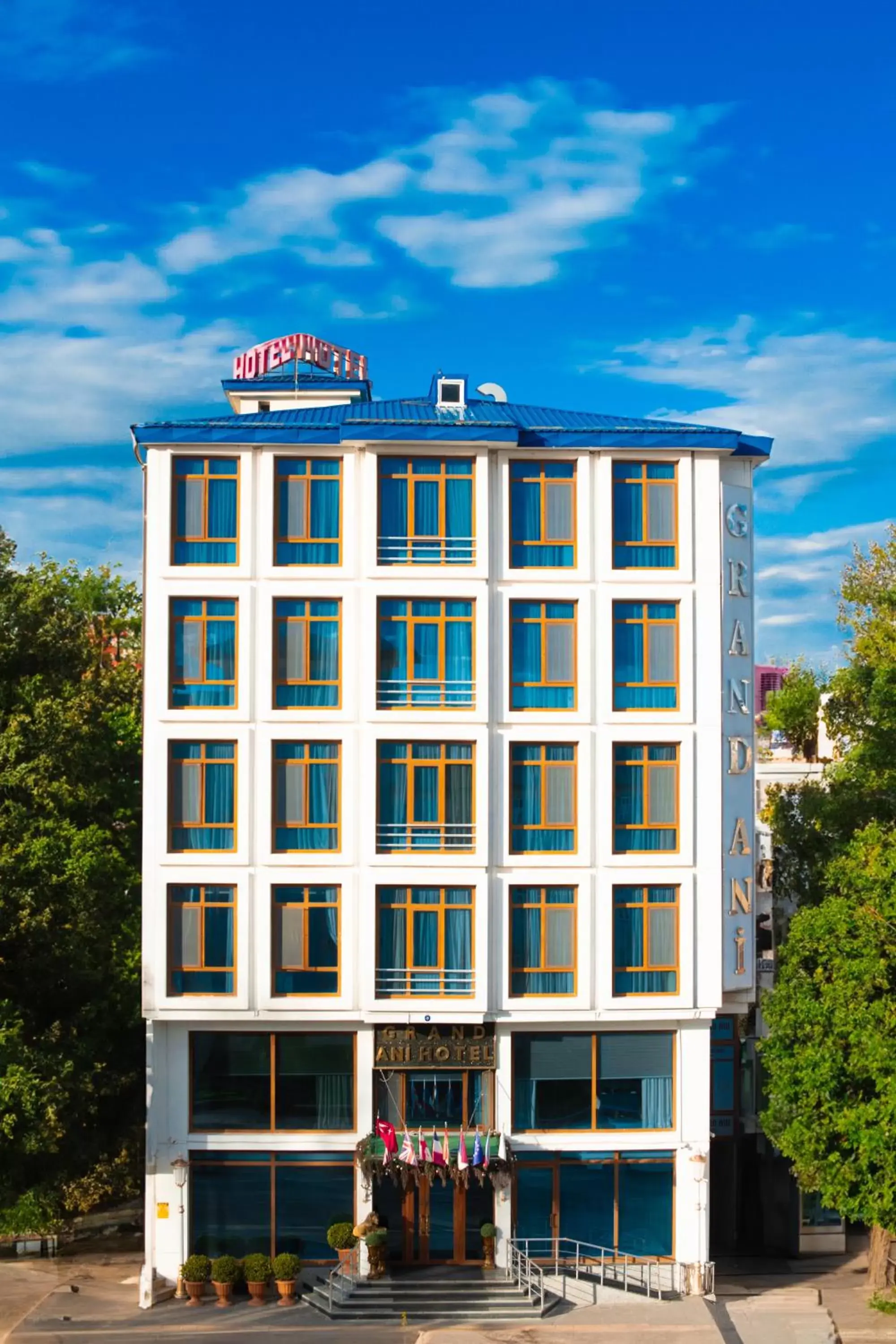 GRAND ANİ HOTEL GRAND ANİ HOTEL
