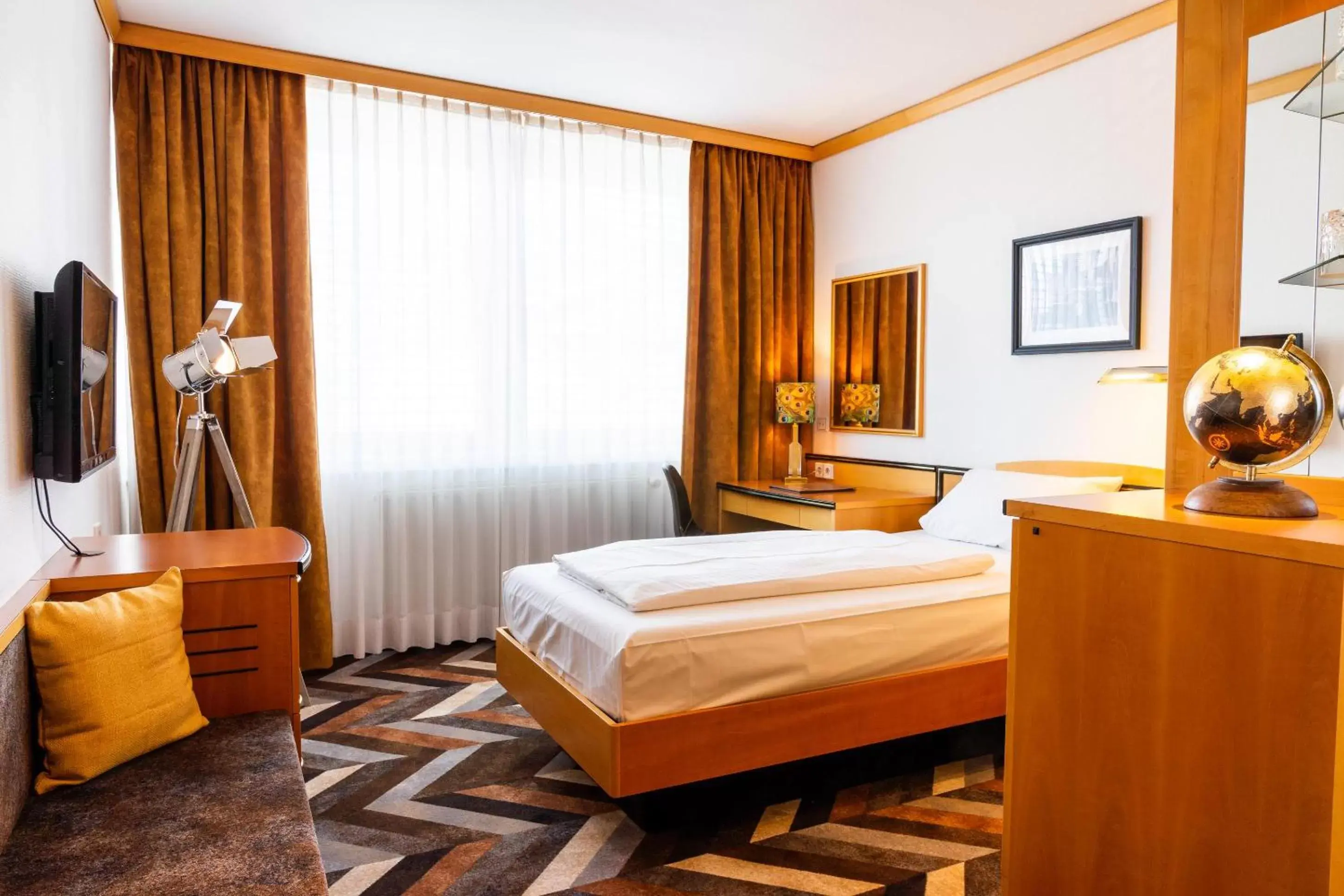 Superior Single Room - single occupancy in Dom-Hotel Superior Single Room - single occupancy in Dom-Hotel