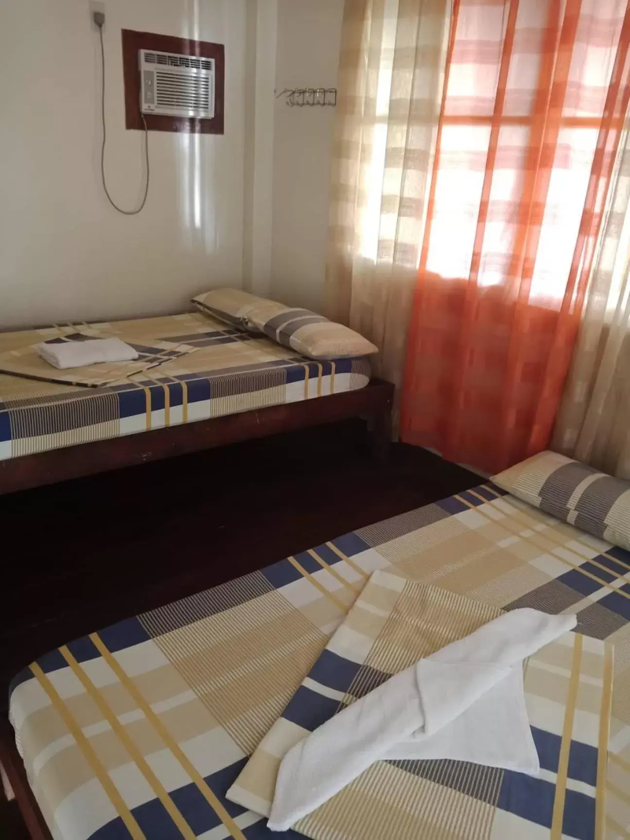 Quadruple Room in Victoria Beach House Quadruple Room in Victoria Beach House