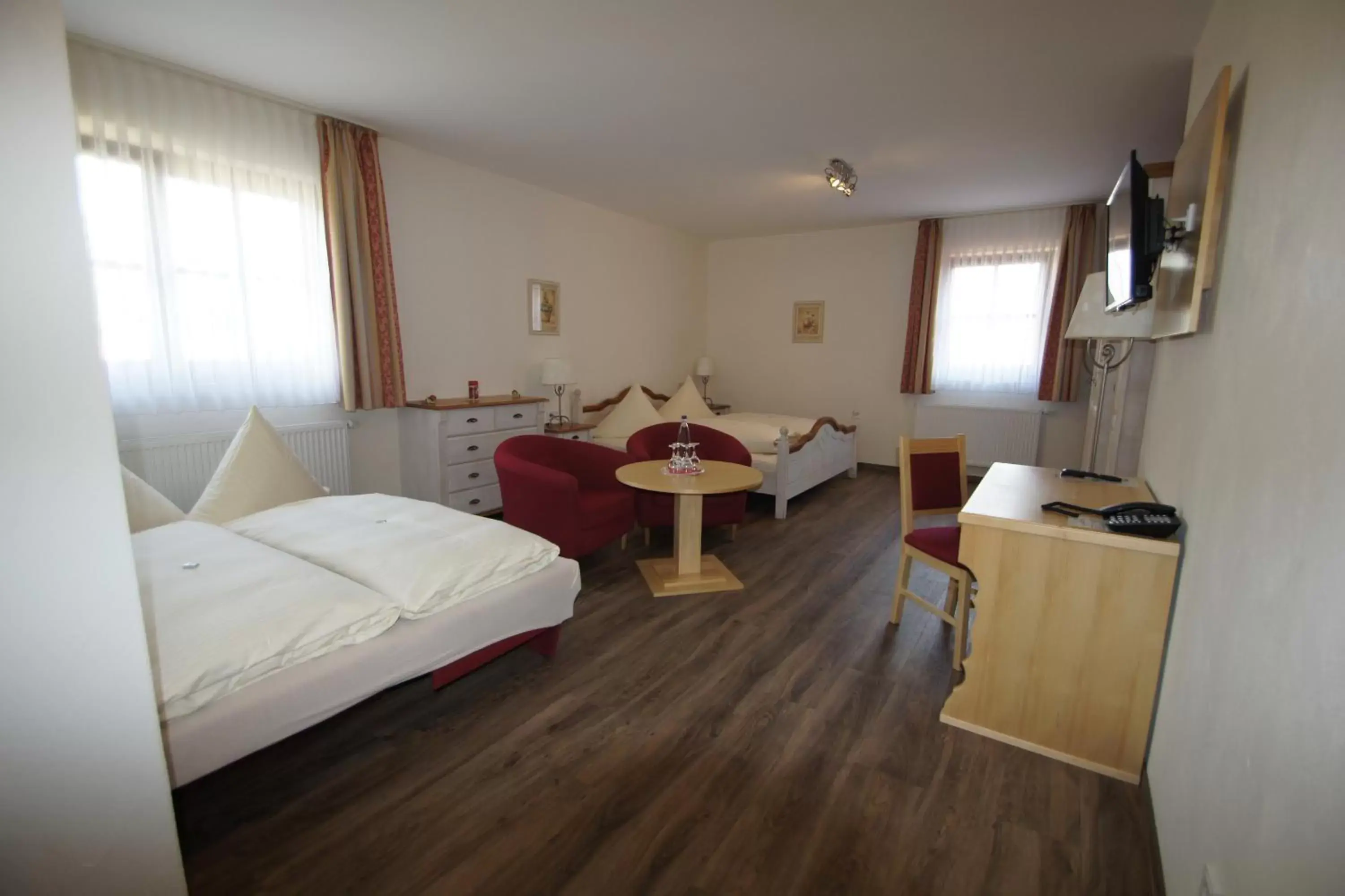 Family Room with Garden View in Gasthof Schönau Family Room with Garden View in Gasthof Schönau