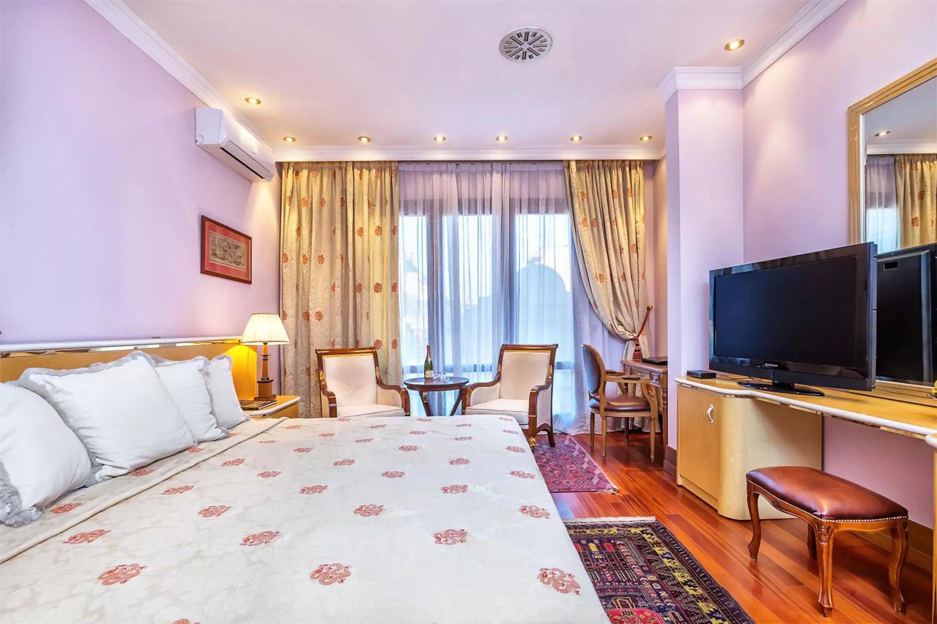 Suite in Minerva Premier Hotel Suite in Minerva Premier Hotel