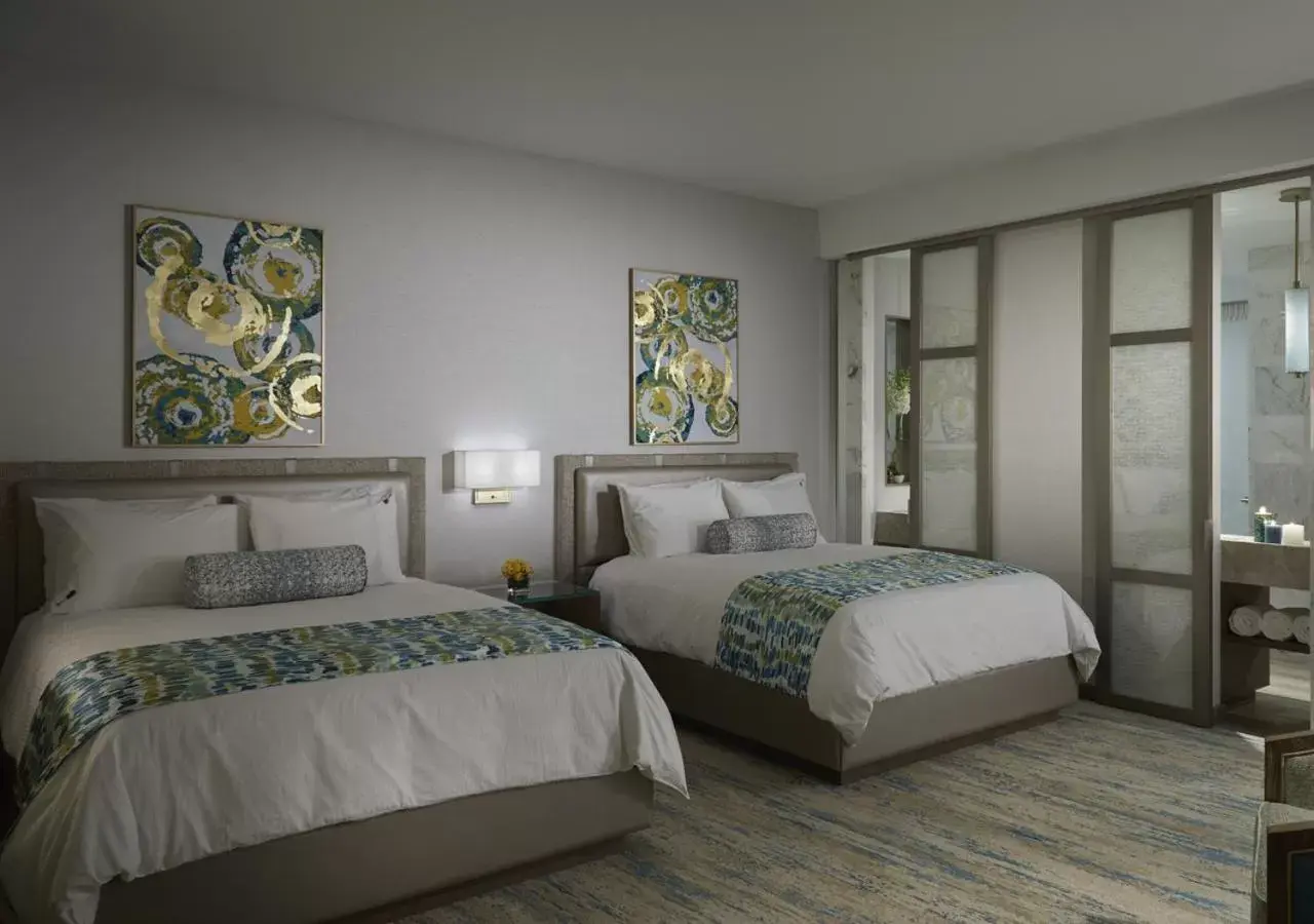 Deluxe Queen Room in The Guitar Hotel at Seminole Hard Rock Hotel & Casino Deluxe Queen Room in The Guitar Hotel at Seminole Hard Rock Hotel & Casino