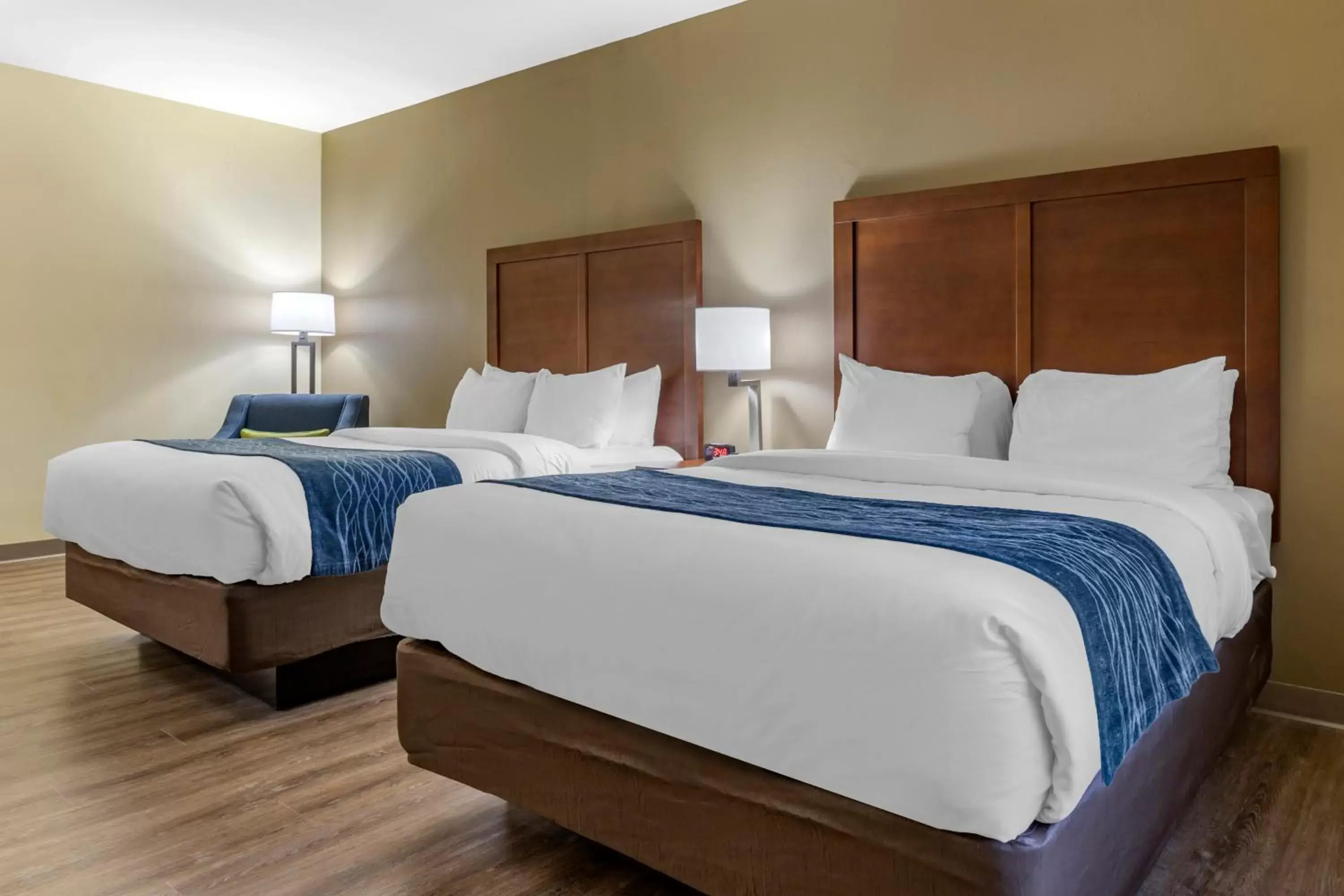 Standard Queen Room with Two Queen Beds - Non-Smoking in Comfort Inn & Suites High Point - Archdale Standard Queen Room with Two Queen Beds - Non-Smoking in Comfort Inn & Suites High Point - Archdale