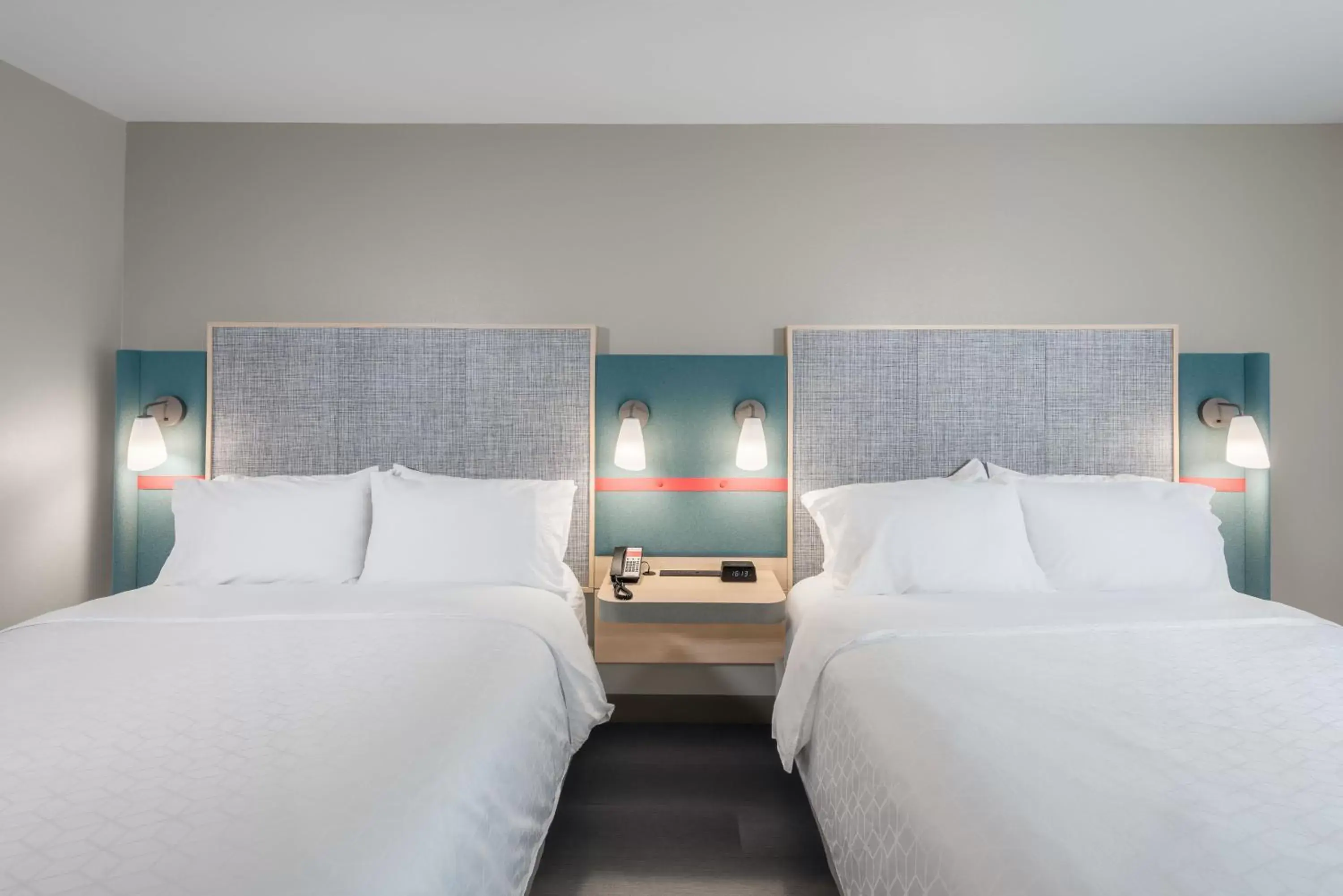 Queen Room with Two Queen Beds - Mobility Access Tub/Non-Smoking in avid hotel Nashville - Lebanon an IHG Hotel Queen Room with Two Queen Beds - Mobility Access Tub/Non-Smoking in avid hotel Nashville - Lebanon an IHG Hotel