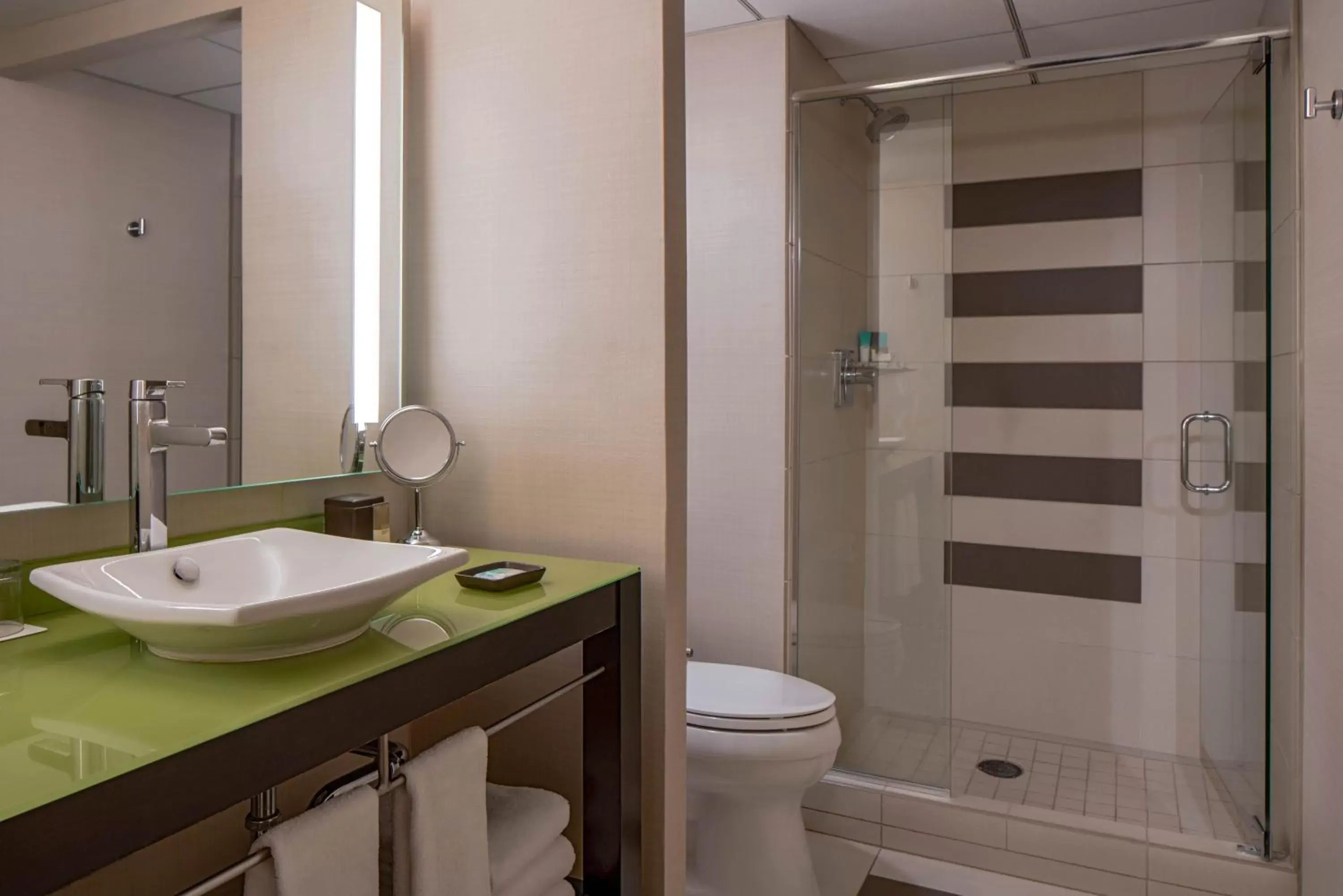 King Room with Sofa Bed in Hyatt Regency Indianapolis King Room with Sofa Bed in Hyatt Regency Indianapolis