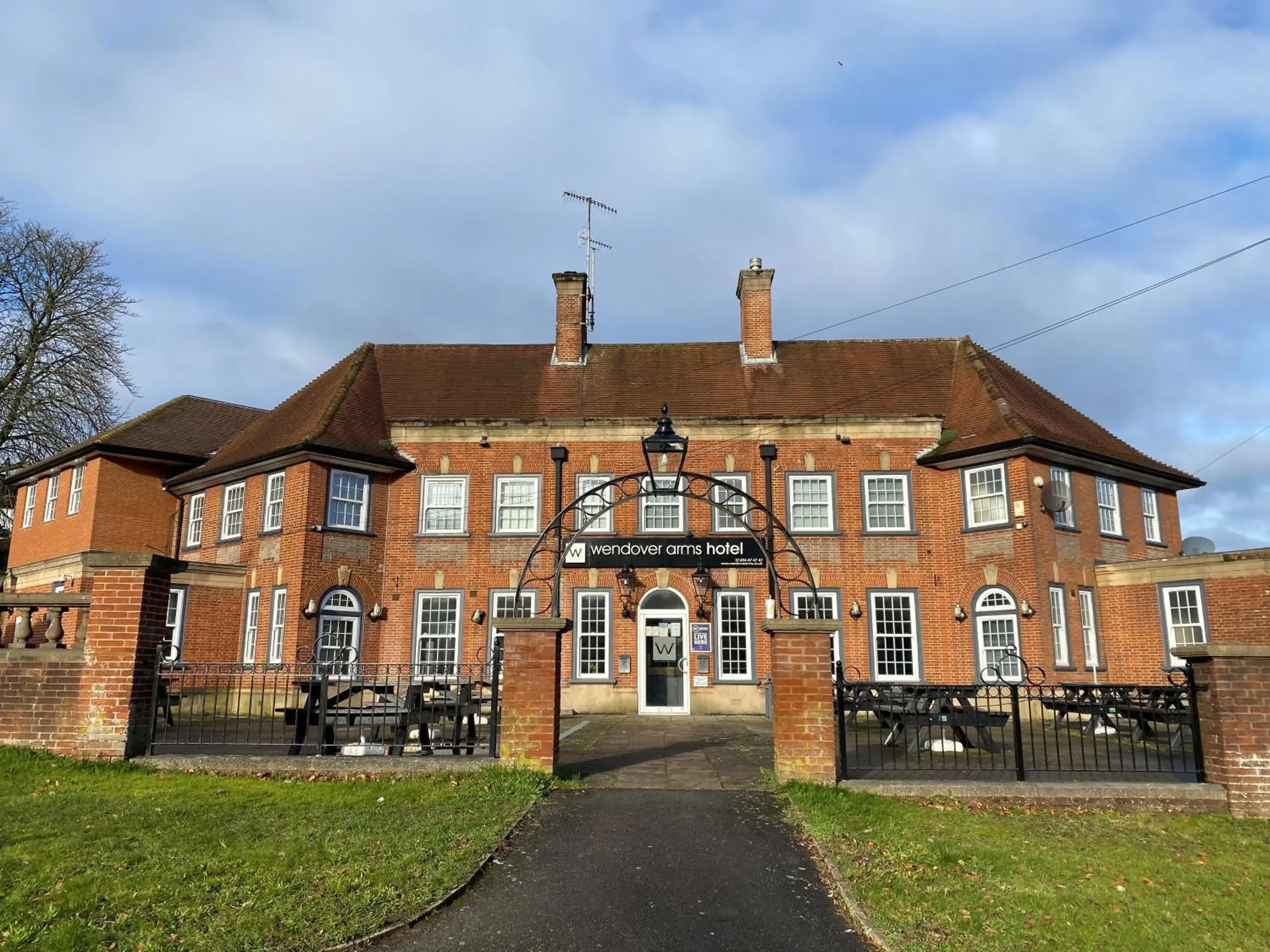 Wendover Arms Hotel Wendover Arms Hotel