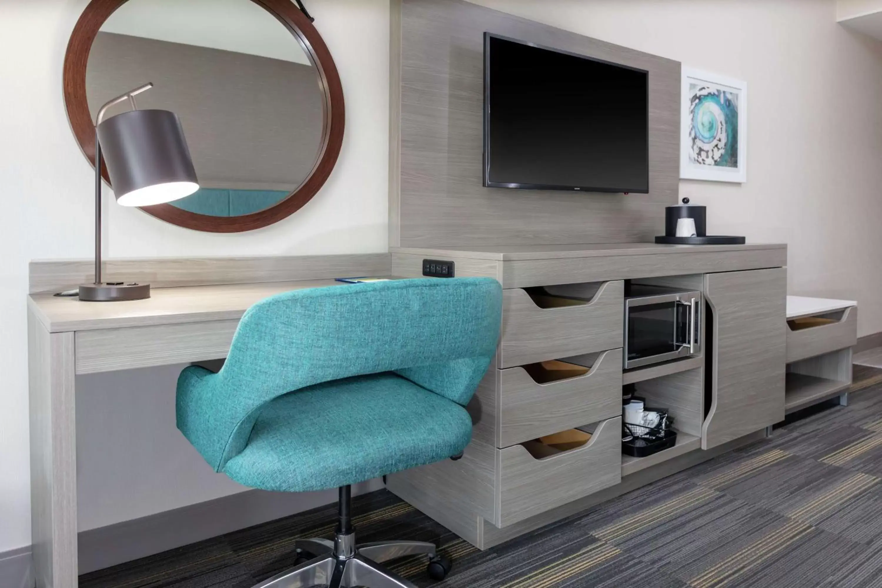 King Room with Sofa Bed - Non-Smoking in Hampton Inn Dunedin, Fl King Room with Sofa Bed - Non-Smoking in Hampton Inn Dunedin, Fl