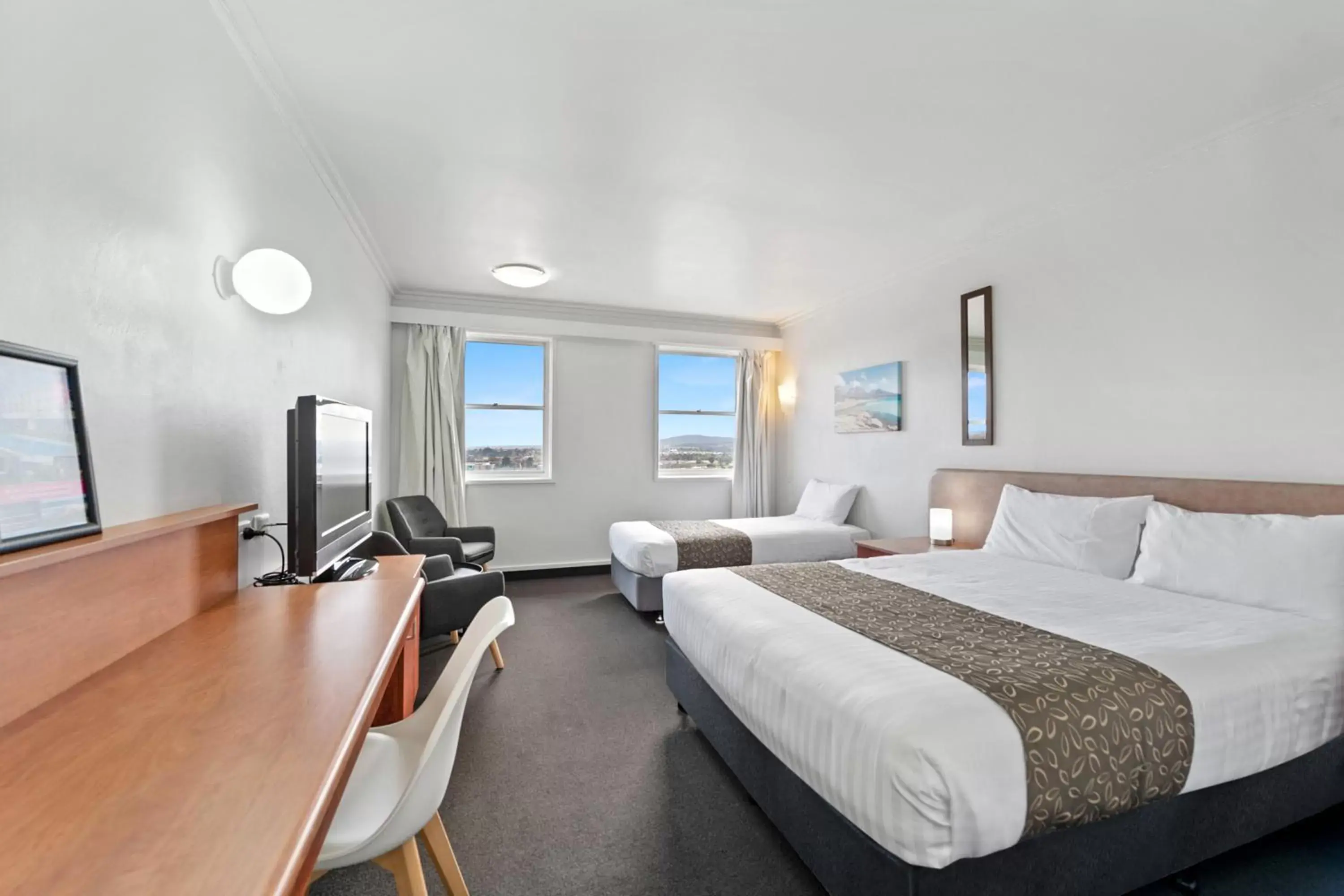 Deluxe Double Room in Coach House Launceston Deluxe Double Room in Coach House Launceston