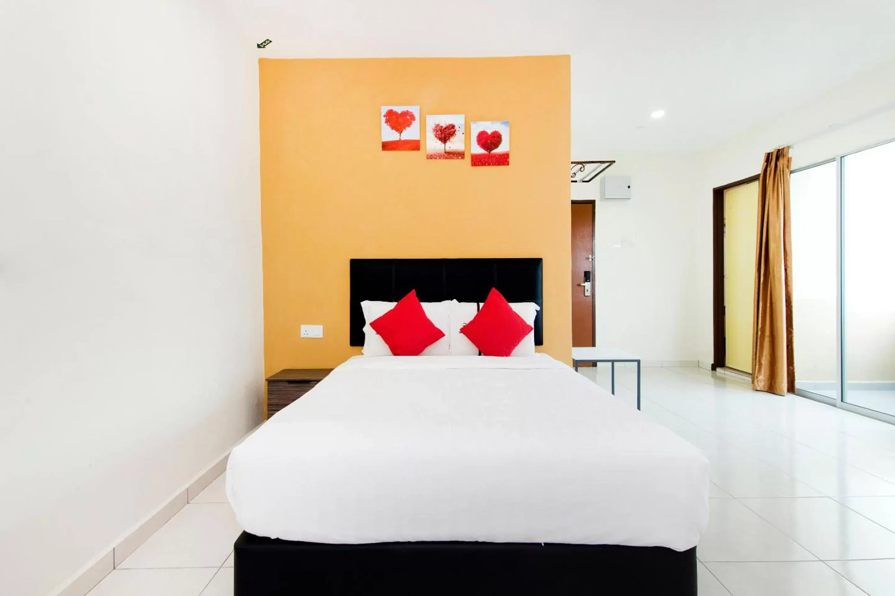 Standard Double Room in Central Hotel Standard Double Room in Central Hotel