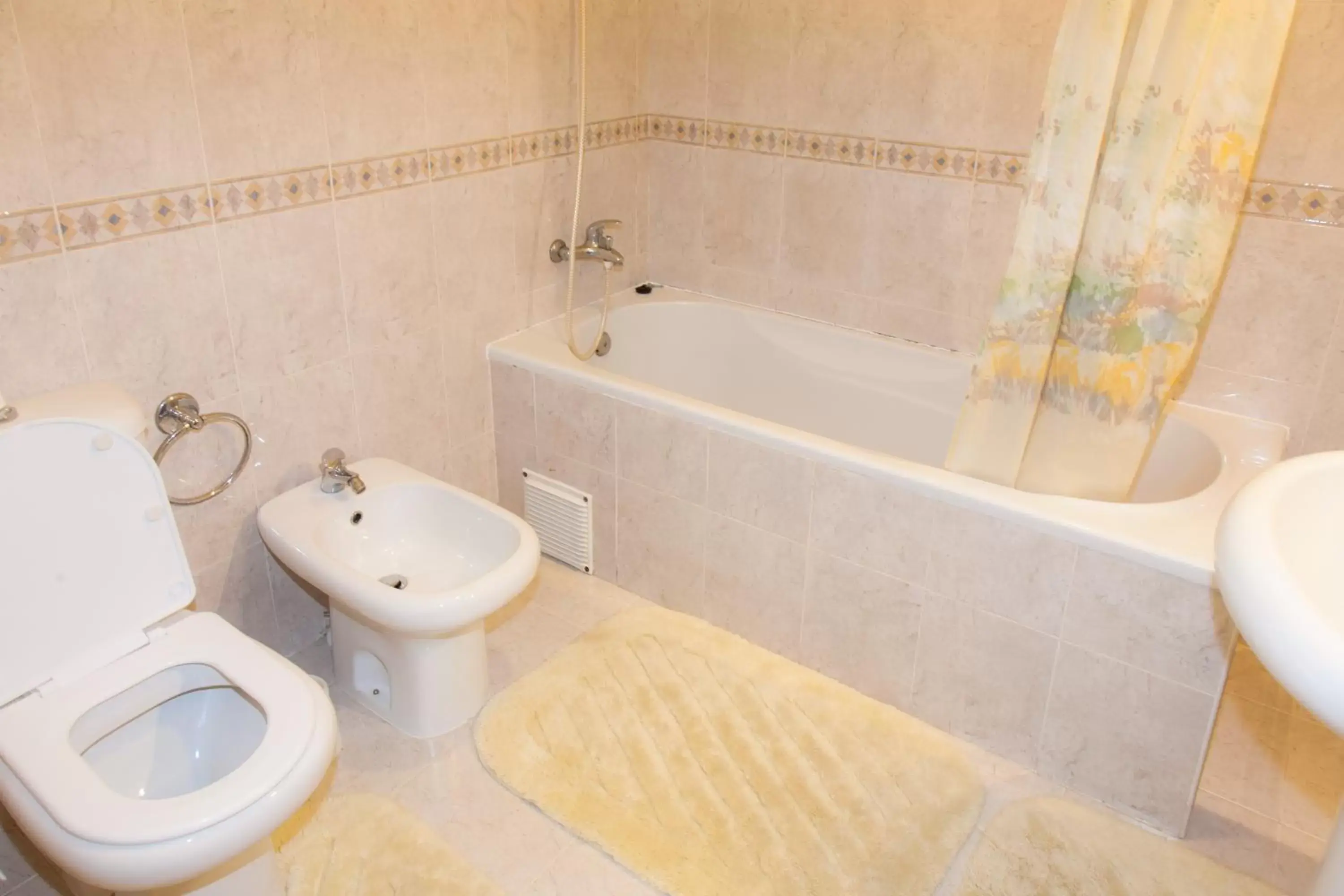 Budget Double or Twin Room in Residencial O TRINDADE Budget Double or Twin Room in Residencial O TRINDADE