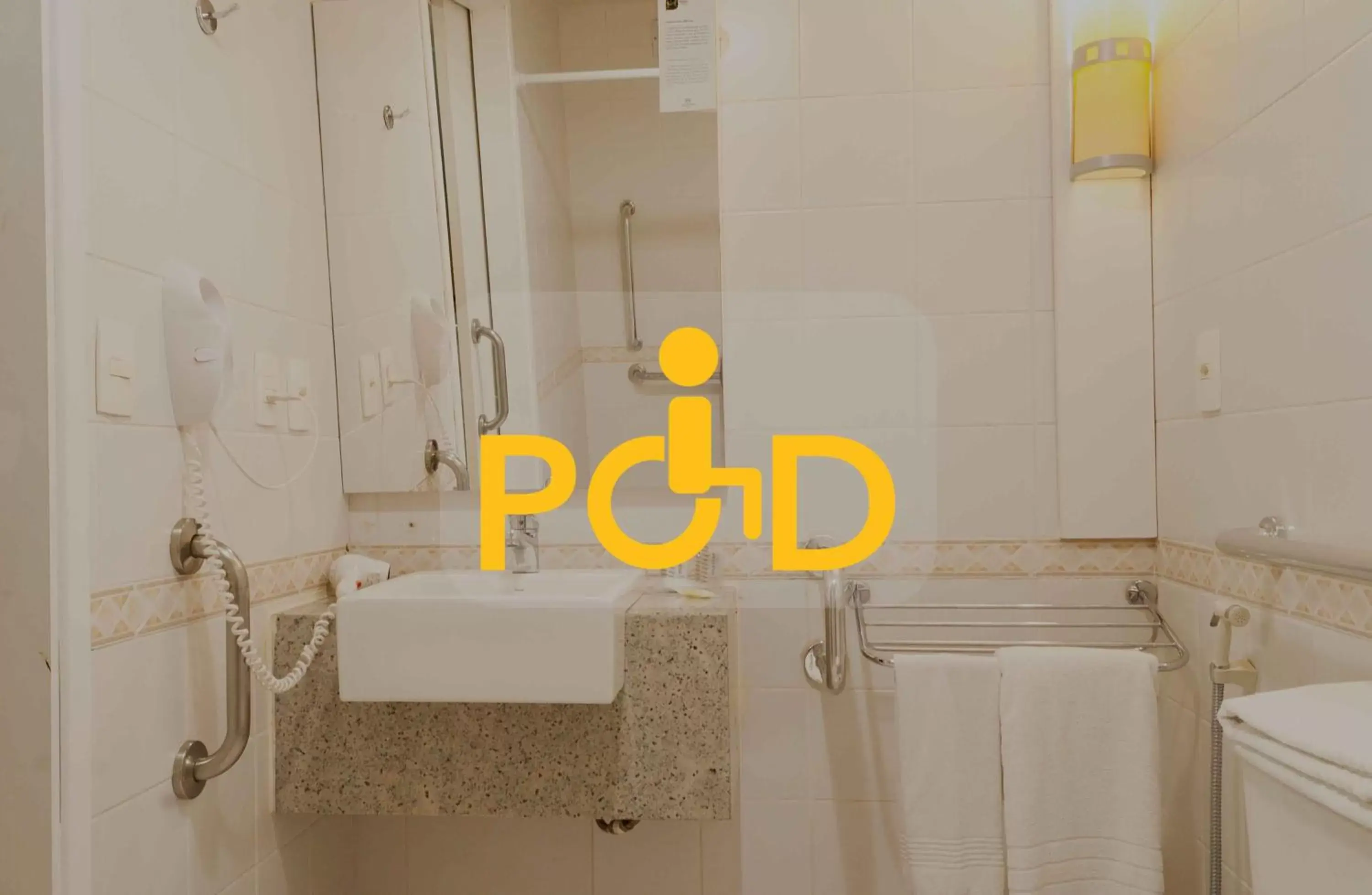 Double Room - Disability Access in Master Curitiba Hotel - 1,6 km do Estádio Couto Pereira - Show Double Room - Disability Access in Master Curitiba Hotel - 1,6 km do Estádio Couto Pereira - Show