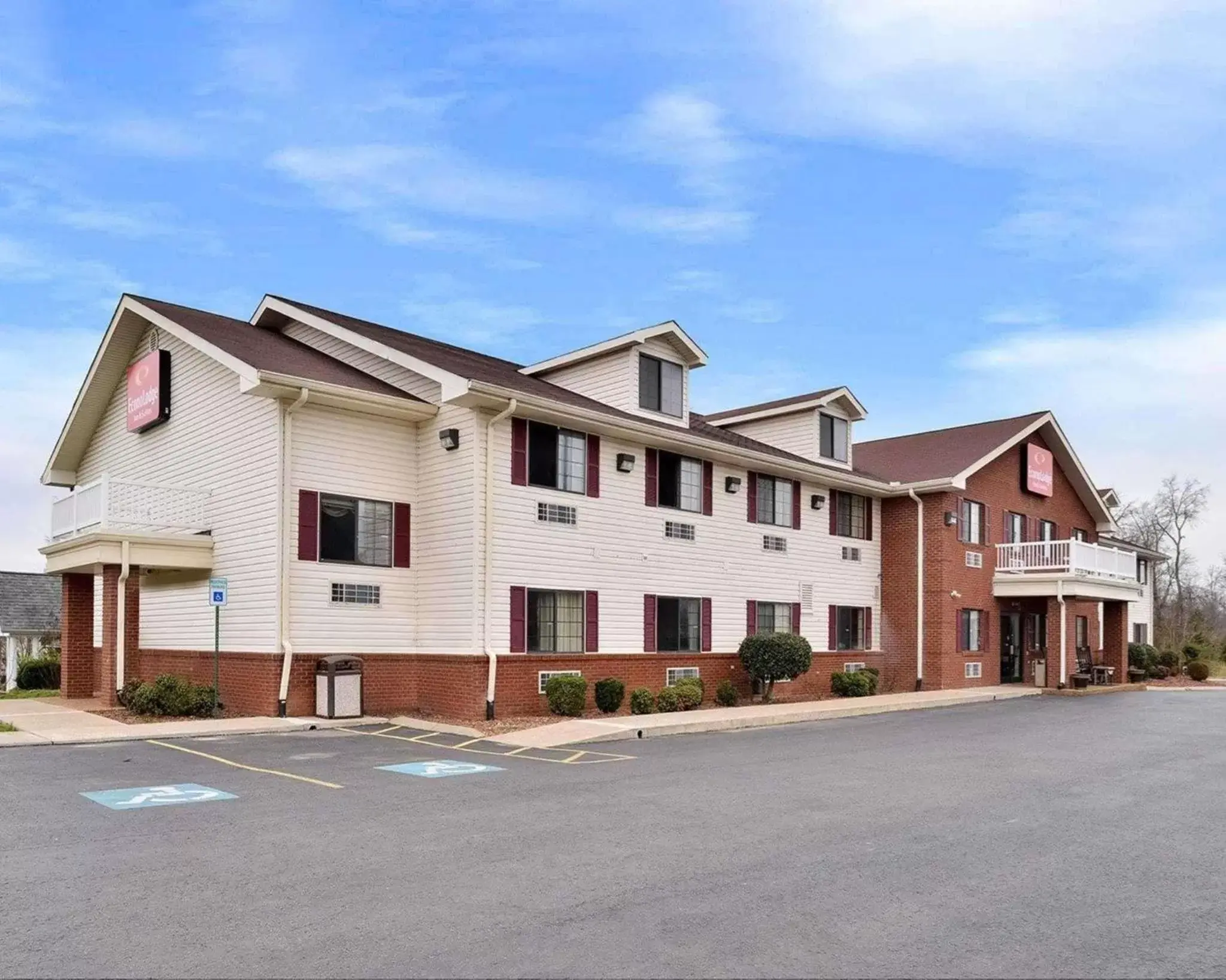 Econo Lodge Inn & Suites Shelbyville Econo Lodge Inn & Suites Shelbyville