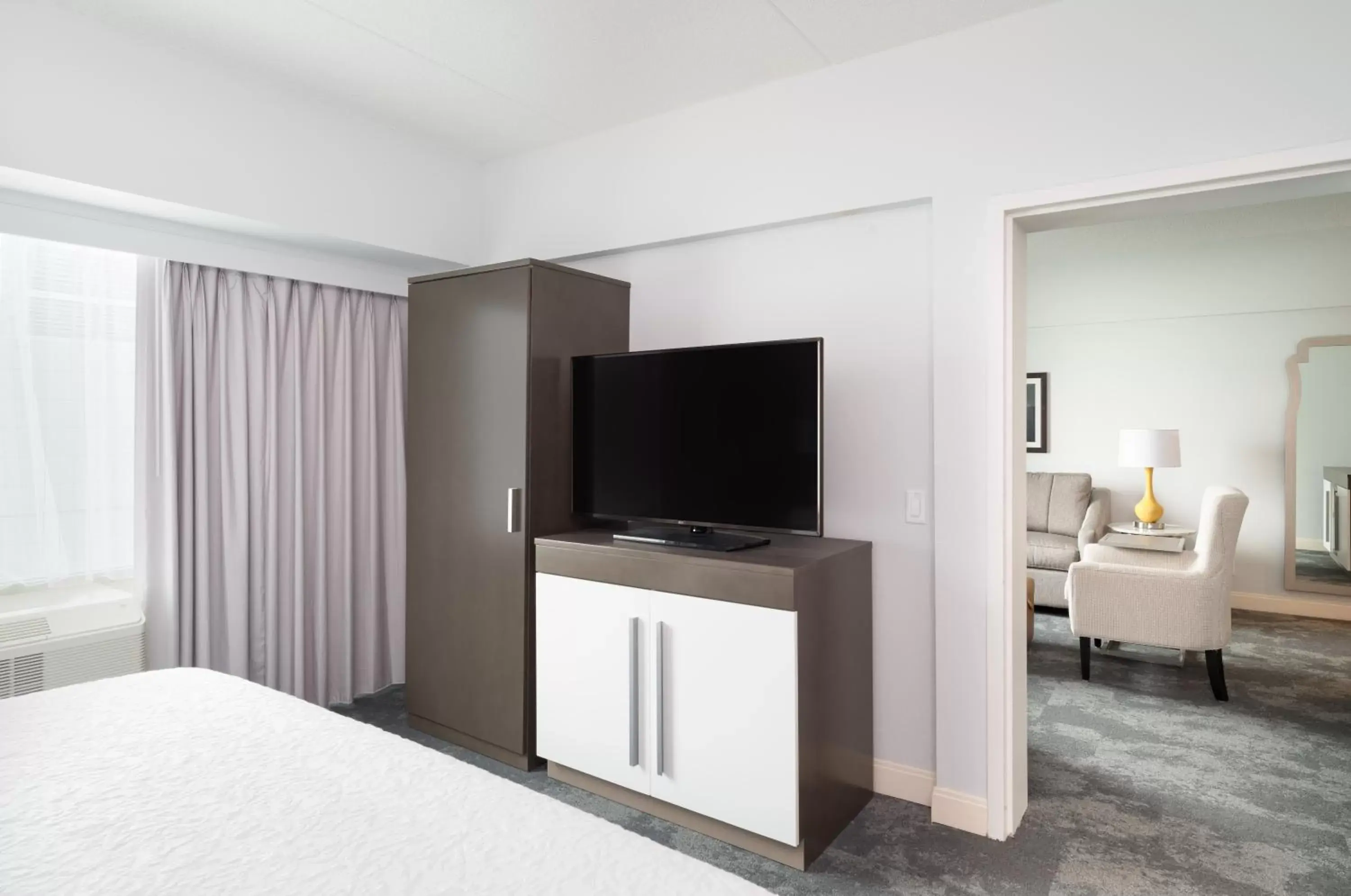 One-Bedroom King Suite with Sofa Bed - Non-Smoking in Hampton Inn Philadelphia Center City-Convention Center One-Bedroom King Suite with Sofa Bed - Non-Smoking in Hampton Inn Philadelphia Center City-Convention Center