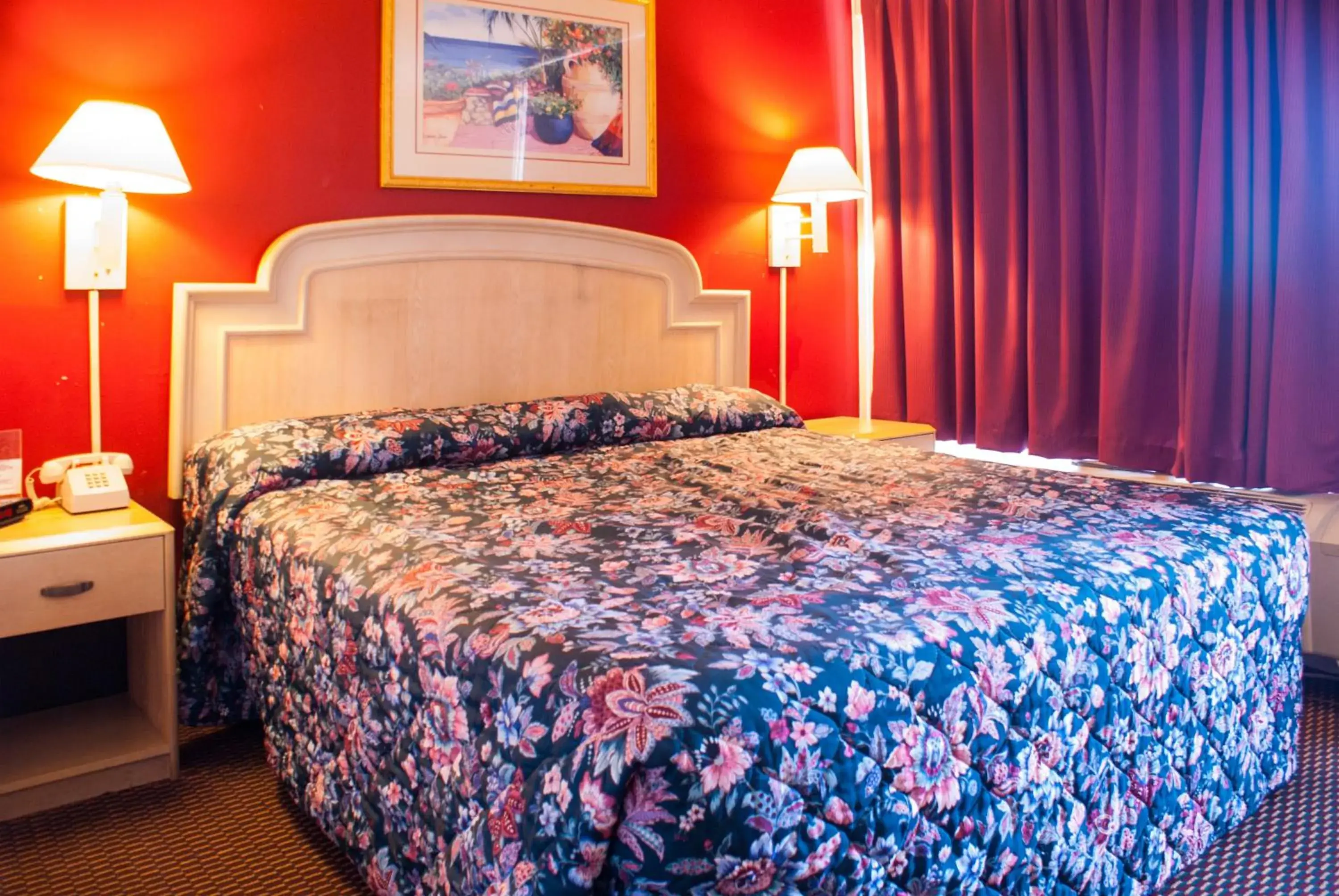 Standard King Room Non-Smoking in Scottish Inn Downtown Jacksonville Standard King Room Non-Smoking in Scottish Inn Downtown Jacksonville