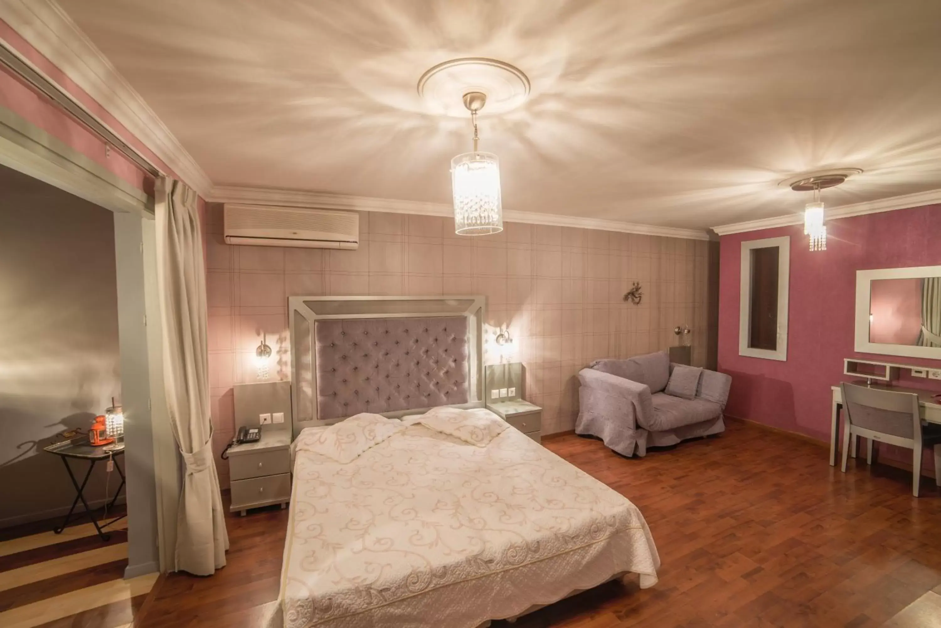 Suite in Delphi Art Hotel by Prima Hotels Suite in Delphi Art Hotel by Prima Hotels