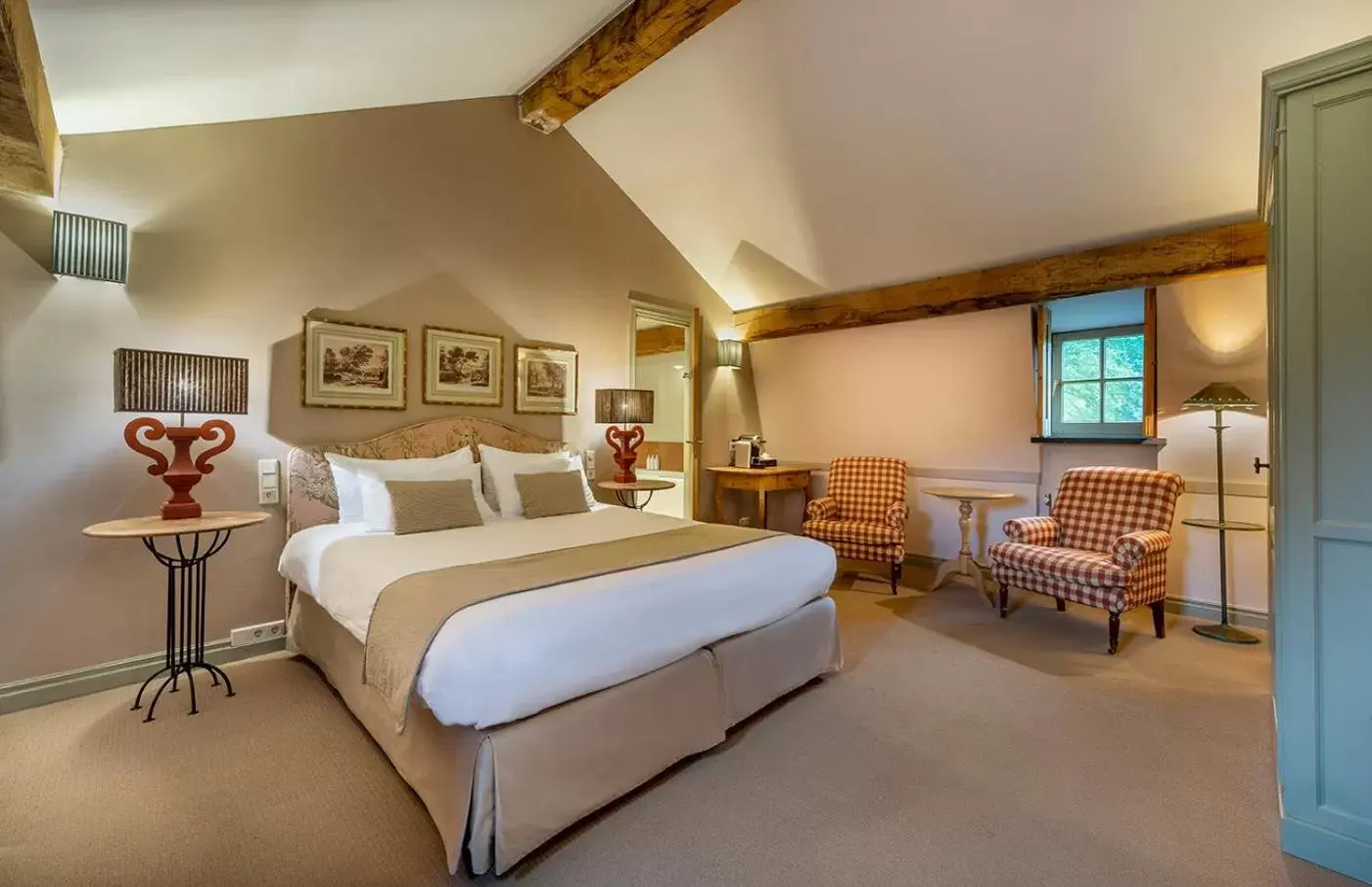 Classic Room in Château St Gerlach - Oostwegel Collection, member of Relais and Châteaux Classic Room in Château St Gerlach - Oostwegel Collection, member of Relais and Châteaux