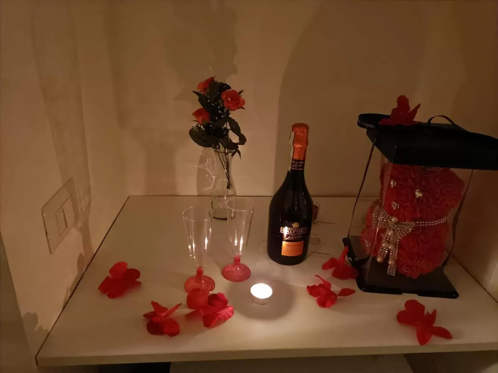 Double or Twin Room with Balcony in Il Borgo Antico B & B Double or Twin Room with Balcony in Il Borgo Antico B & B