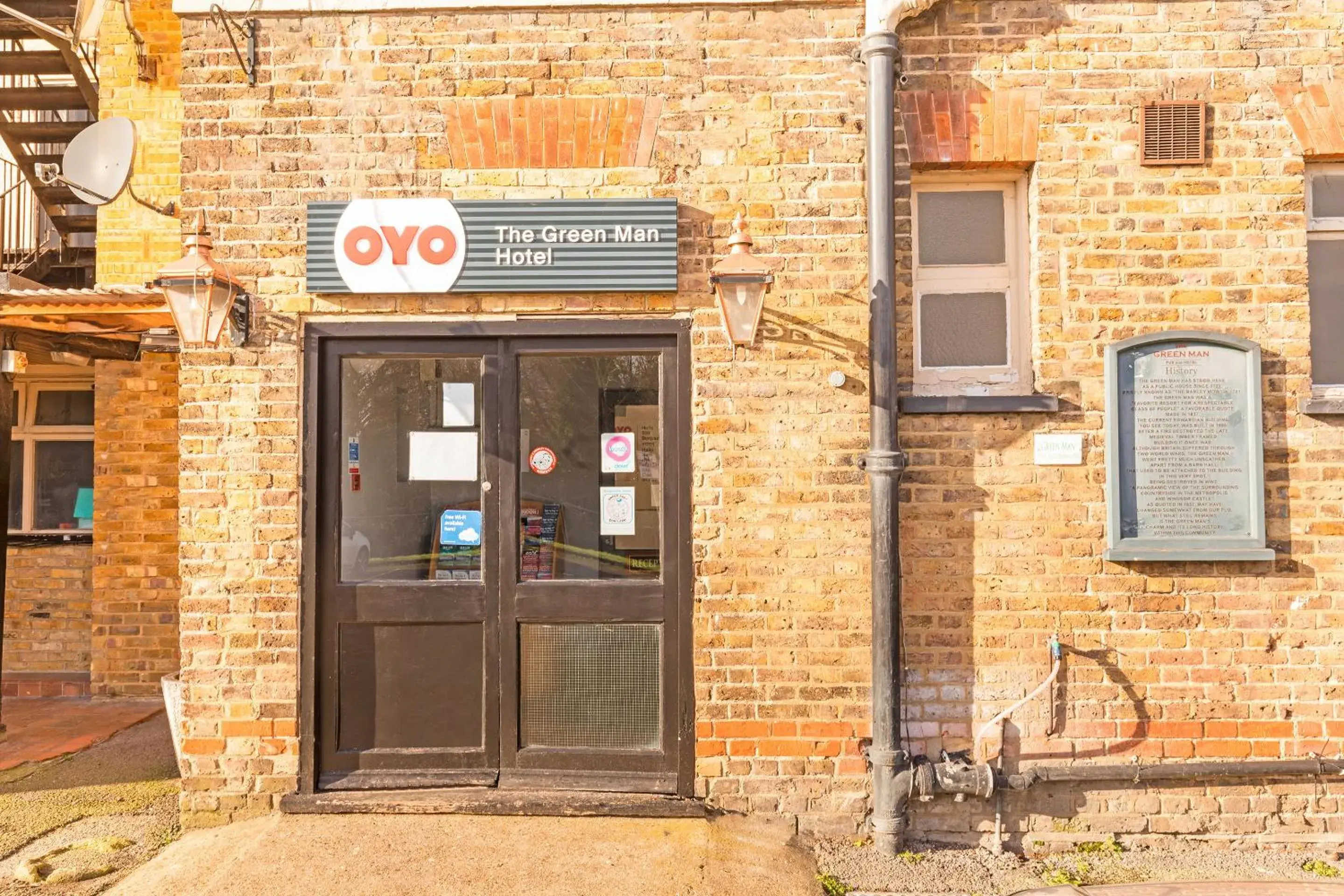 OYO The Green Man Pub And Hotel OYO The Green Man Pub And Hotel