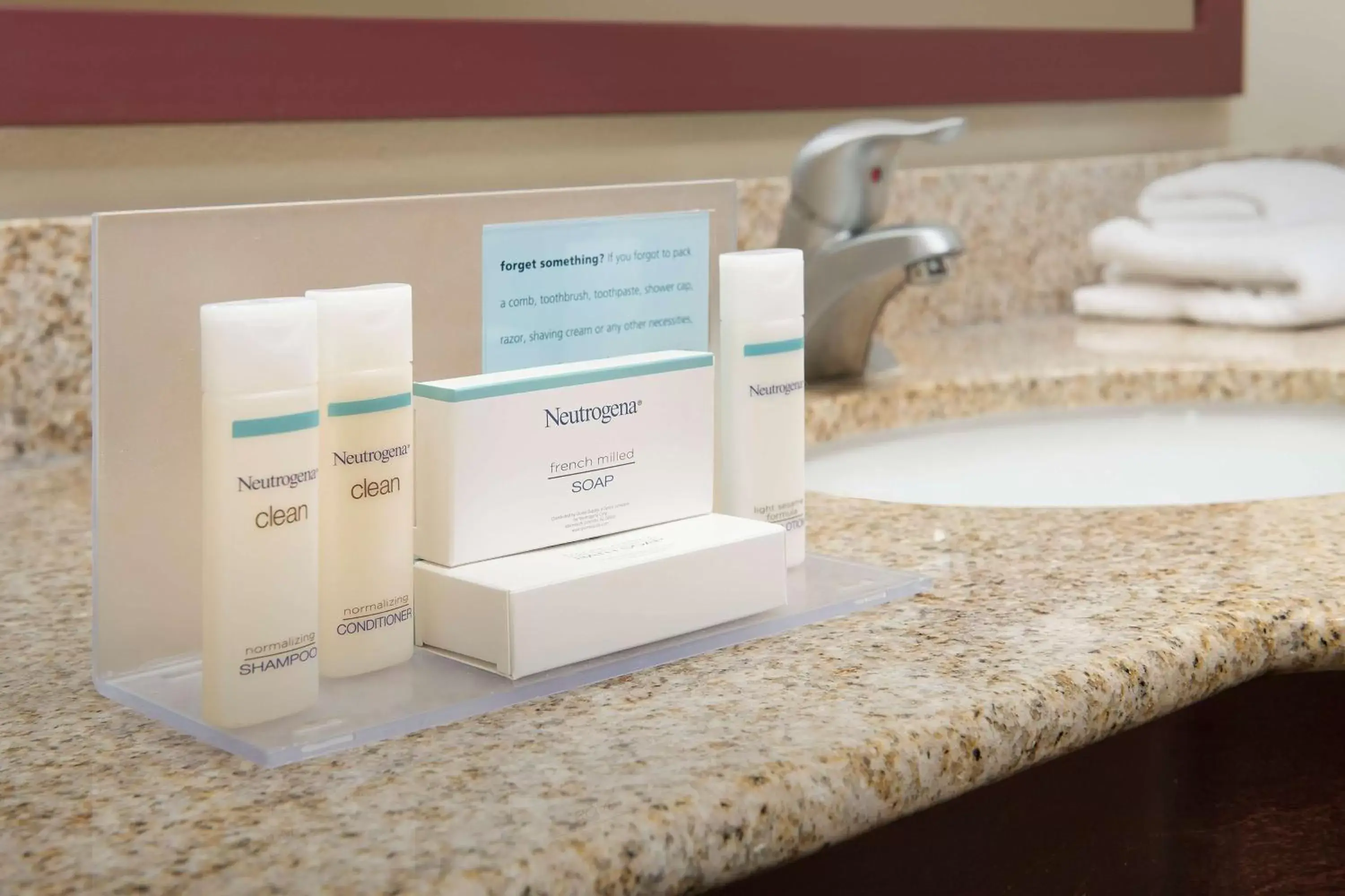 King Room - Mobility/Hearing Accessible - Non-Smoking in Hampton Inn & Suites Lakeland-South Polk Parkway King Room - Mobility/Hearing Accessible - Non-Smoking in Hampton Inn & Suites Lakeland-South Polk Parkway