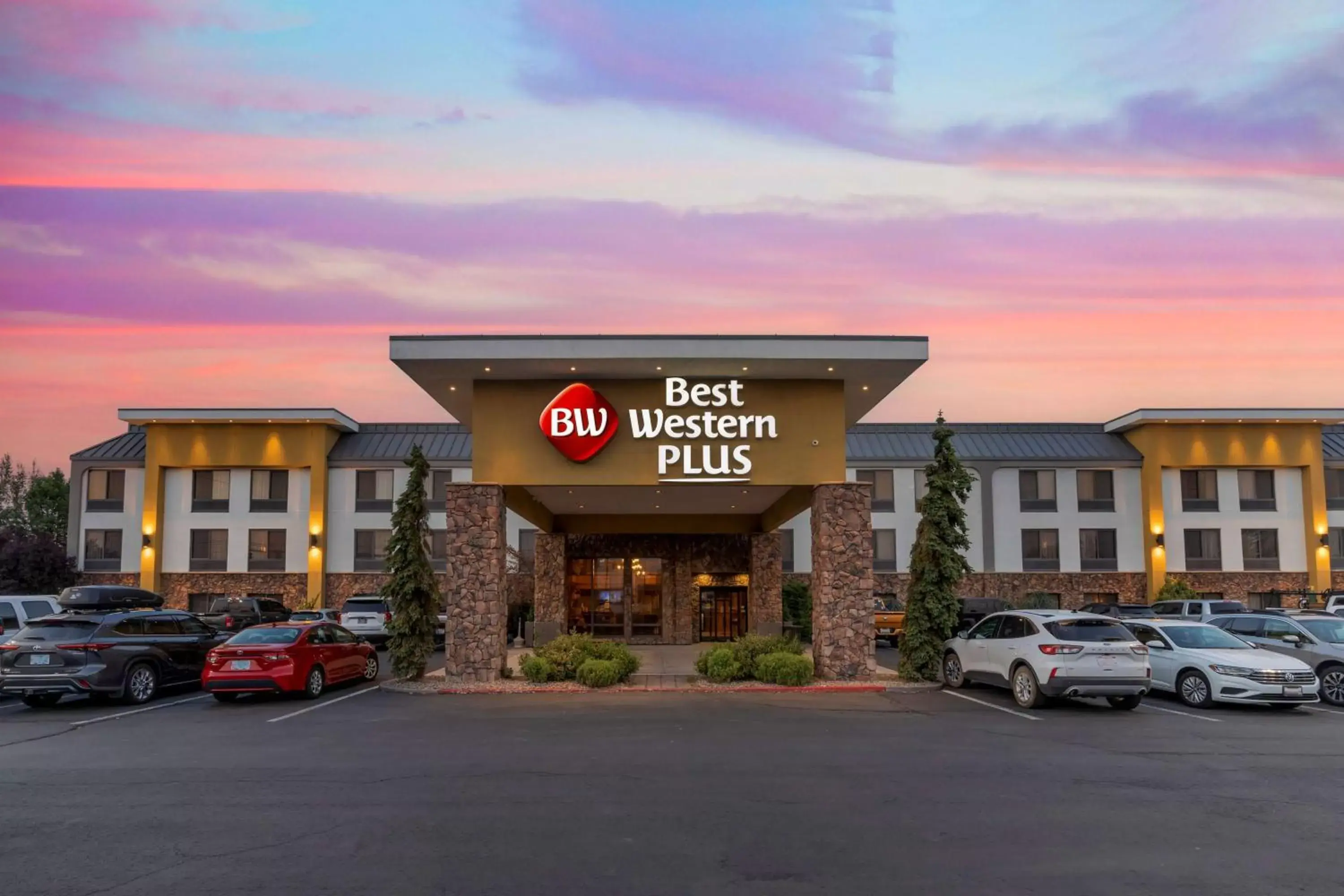 Best Western Plus Olympic Inn Best Western Plus Olympic Inn