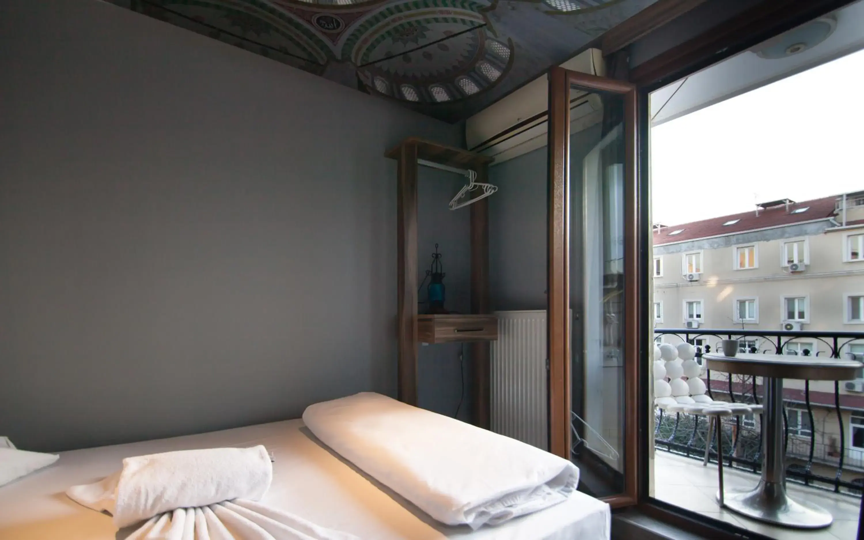Double Room with Shared Bathroom in Stay Inn Taksim Hostel Double Room with Shared Bathroom in Stay Inn Taksim Hostel