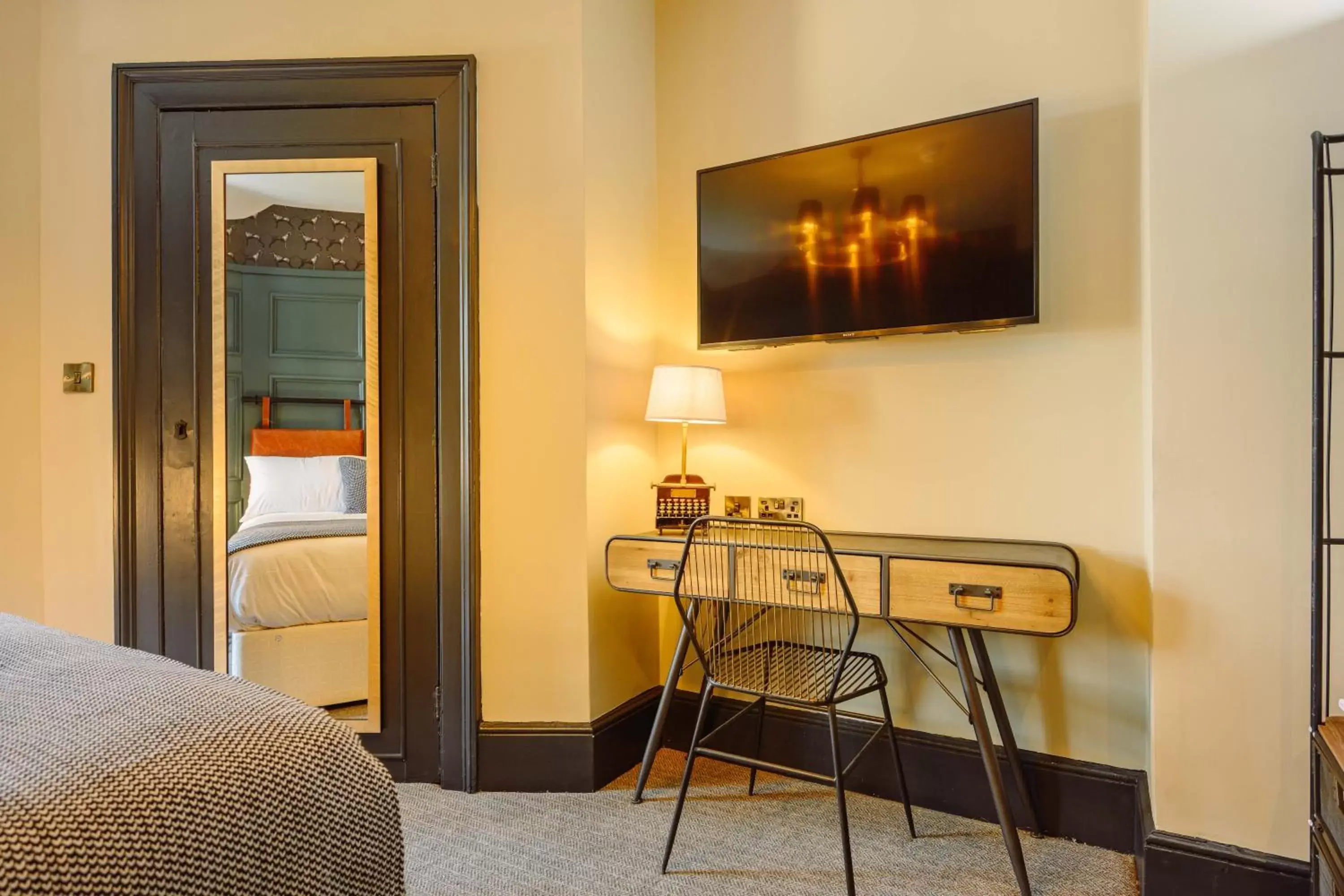 Classic Room in Brewhouse and Kitchen Classic Room in Brewhouse and Kitchen