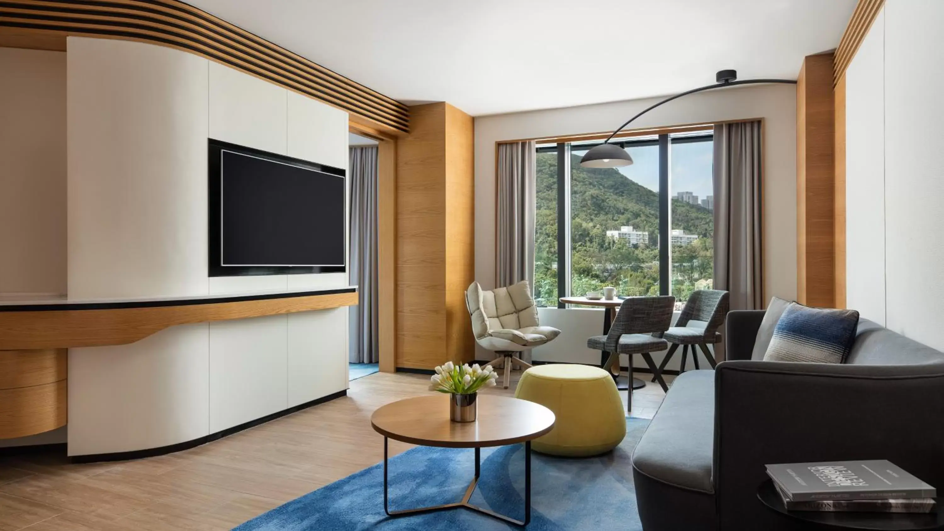 Deluxe Suite, M Club lounge access, 1 Bedroom Suite, 1 King in Hong Kong Ocean Park Marriott Hotel Deluxe Suite, M Club lounge access, 1 Bedroom Suite, 1 King in Hong Kong Ocean Park Marriott Hotel