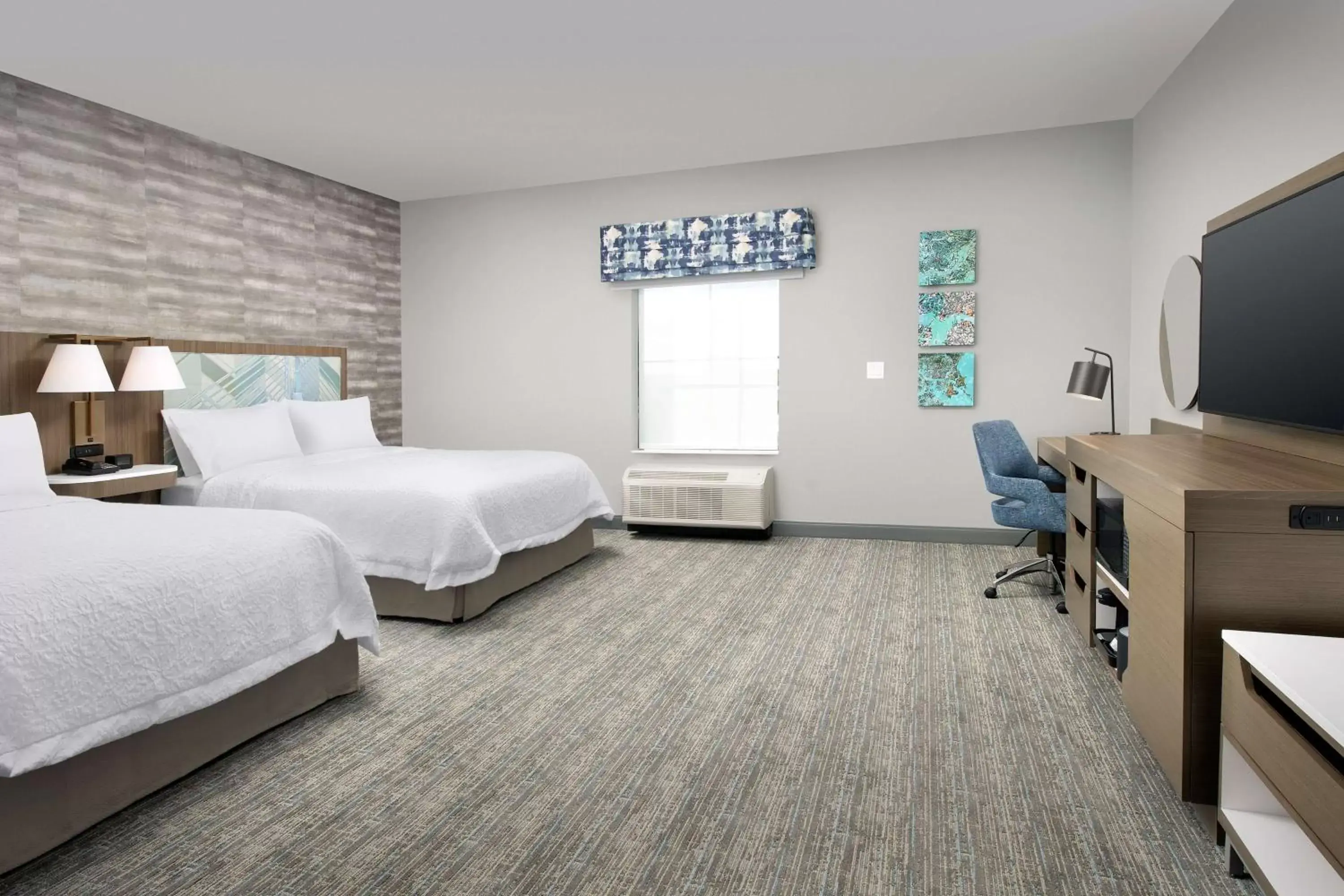 Queen Room with Two Queen Beds - Mobility Accessible/Non-Smoking in Hampton Inn Boston Logan Airport Chelsea Queen Room with Two Queen Beds - Mobility Accessible/Non-Smoking in Hampton Inn Boston Logan Airport Chelsea