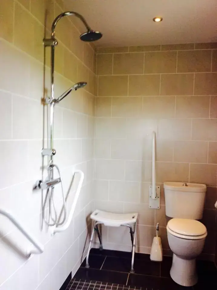 Deluxe Twin Room in Holland House F94DP26 Deluxe Twin Room in Holland House F94DP26