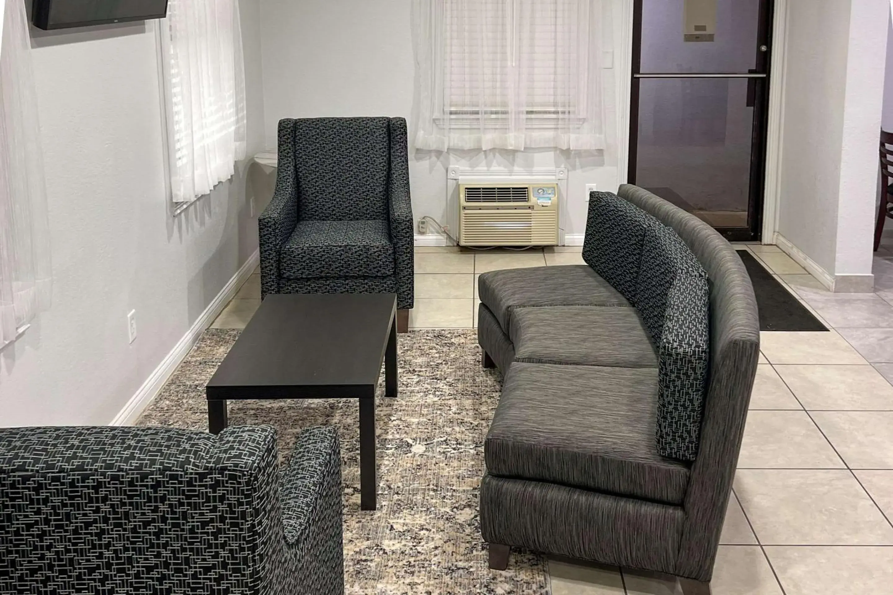 Quality Inn & Suites Columbus West Quality Inn & Suites Columbus West