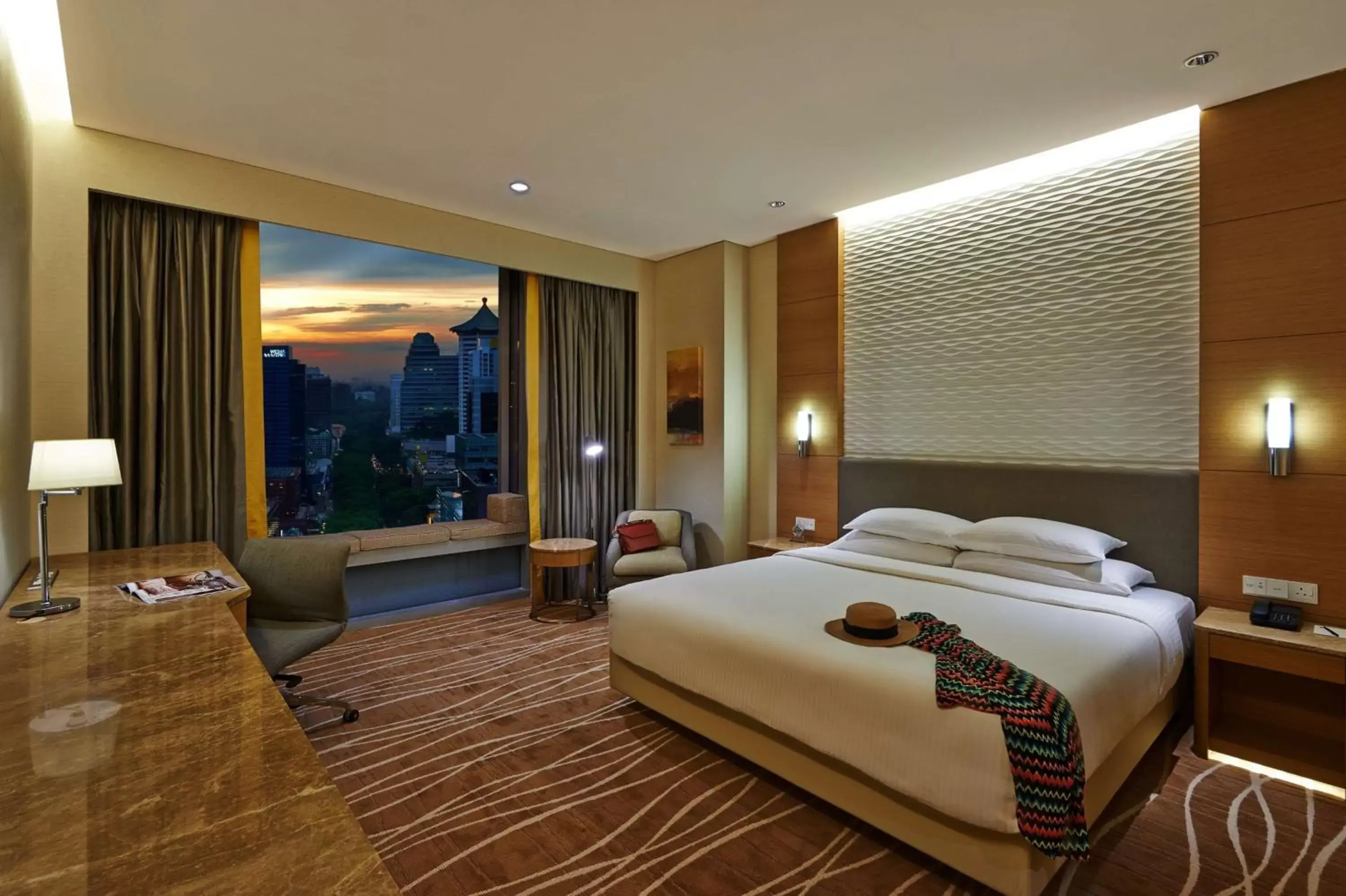 Club Deluxe Double Room - single occupancy in JEN Singapore Orchardgateway by Shangri-La Club Deluxe Double Room - single occupancy in JEN Singapore Orchardgateway by Shangri-La
