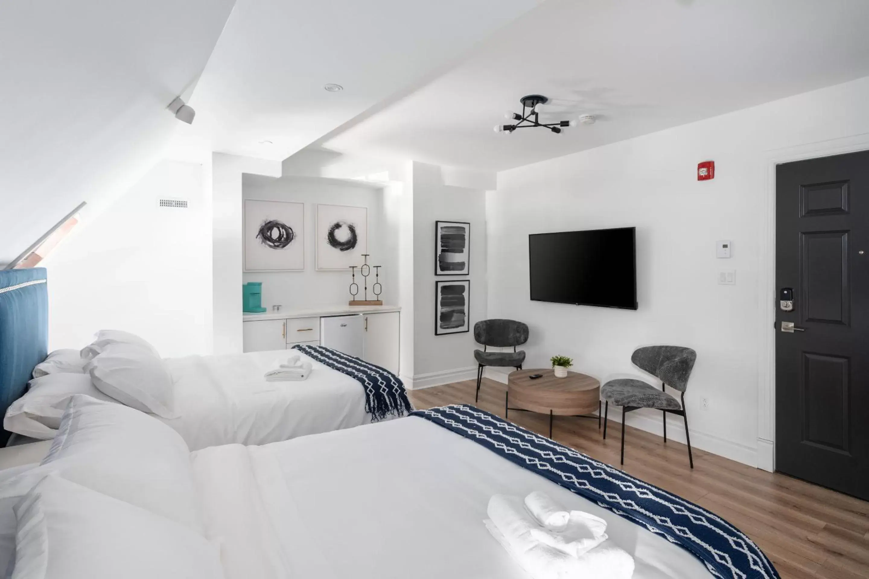 Family Studio in Le Penfield Par Nomade MTL Family Studio in Le Penfield Par Nomade MTL