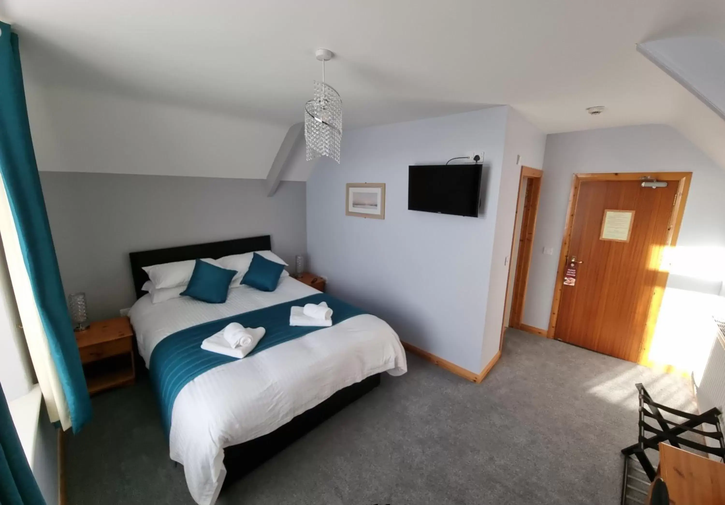 Double Room with Bath in City Inn Double Room with Bath in City Inn