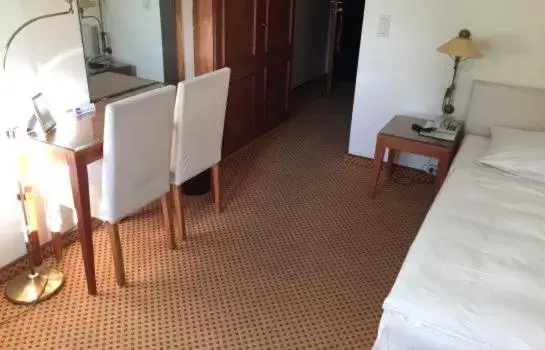 Single Room - single occupancy in Meyers Hotel Hittfeld Single Room - single occupancy in Meyers Hotel Hittfeld