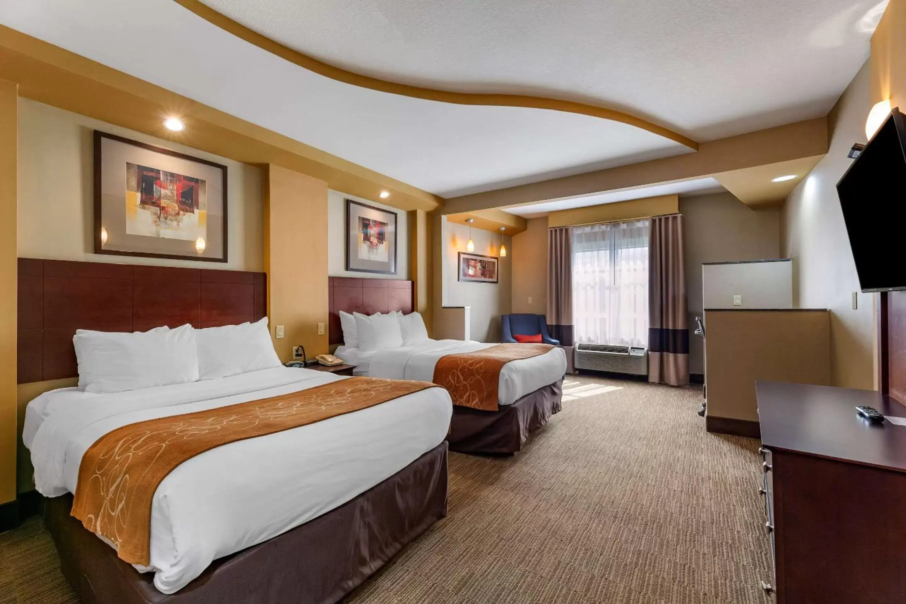 Suite with Two Double Beds - Non-Smoking in Comfort Suites Perrysburg - Toledo South Suite with Two Double Beds - Non-Smoking in Comfort Suites Perrysburg - Toledo South