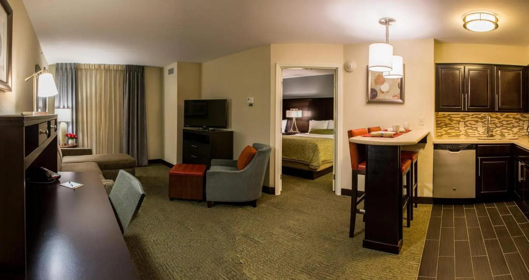 One-Bedroom Queen Suite in Staybridge Suites Schererville by IHG One-Bedroom Queen Suite in Staybridge Suites Schererville by IHG