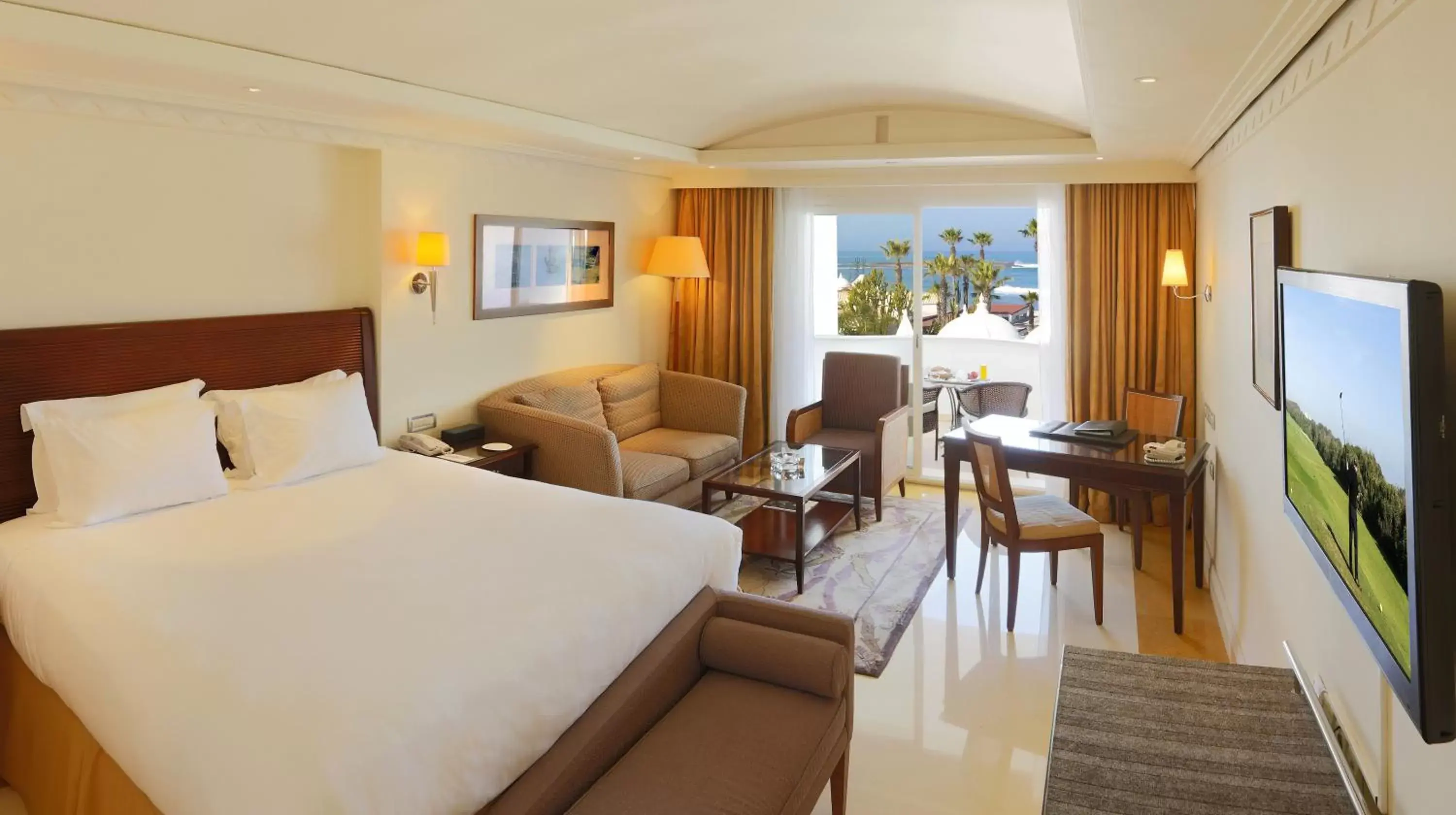Double Room on Sea Side in L' Amphitrite Palace Beach Resort & Spa Double Room on Sea Side in L' Amphitrite Palace Beach Resort & Spa