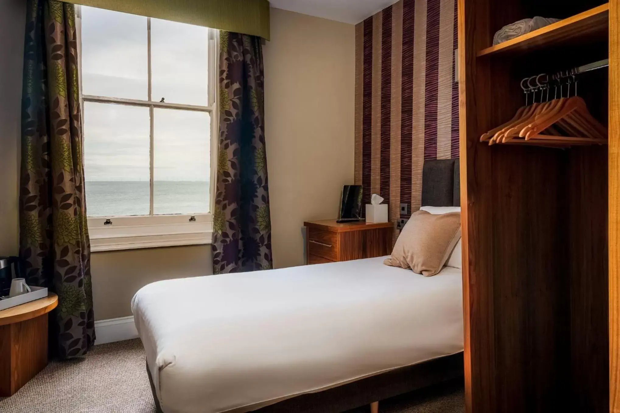 Single Room with Sea View in Esplanade Hotel Llandudno Single Room with Sea View in Esplanade Hotel Llandudno