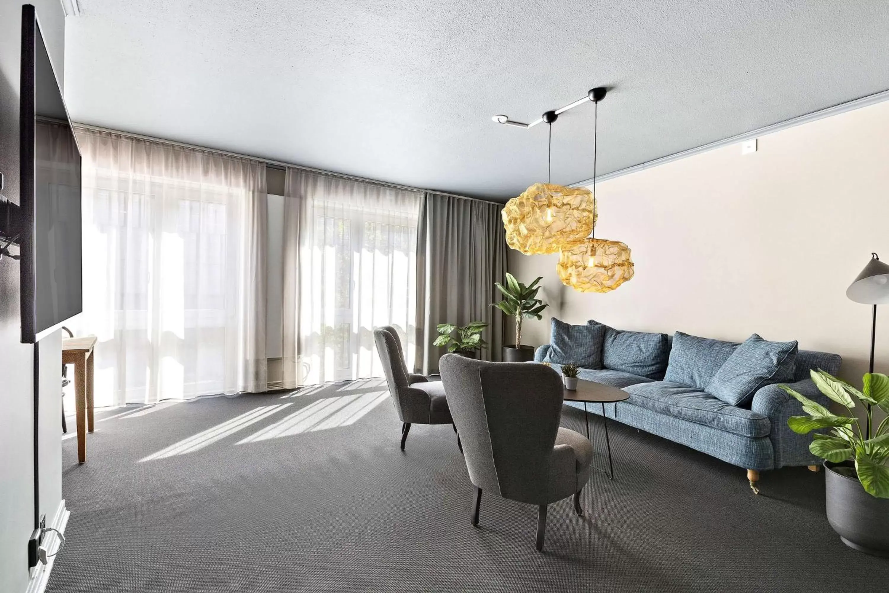 One-Bedroom King Suite in Best Western Princess Hotel One-Bedroom King Suite in Best Western Princess Hotel