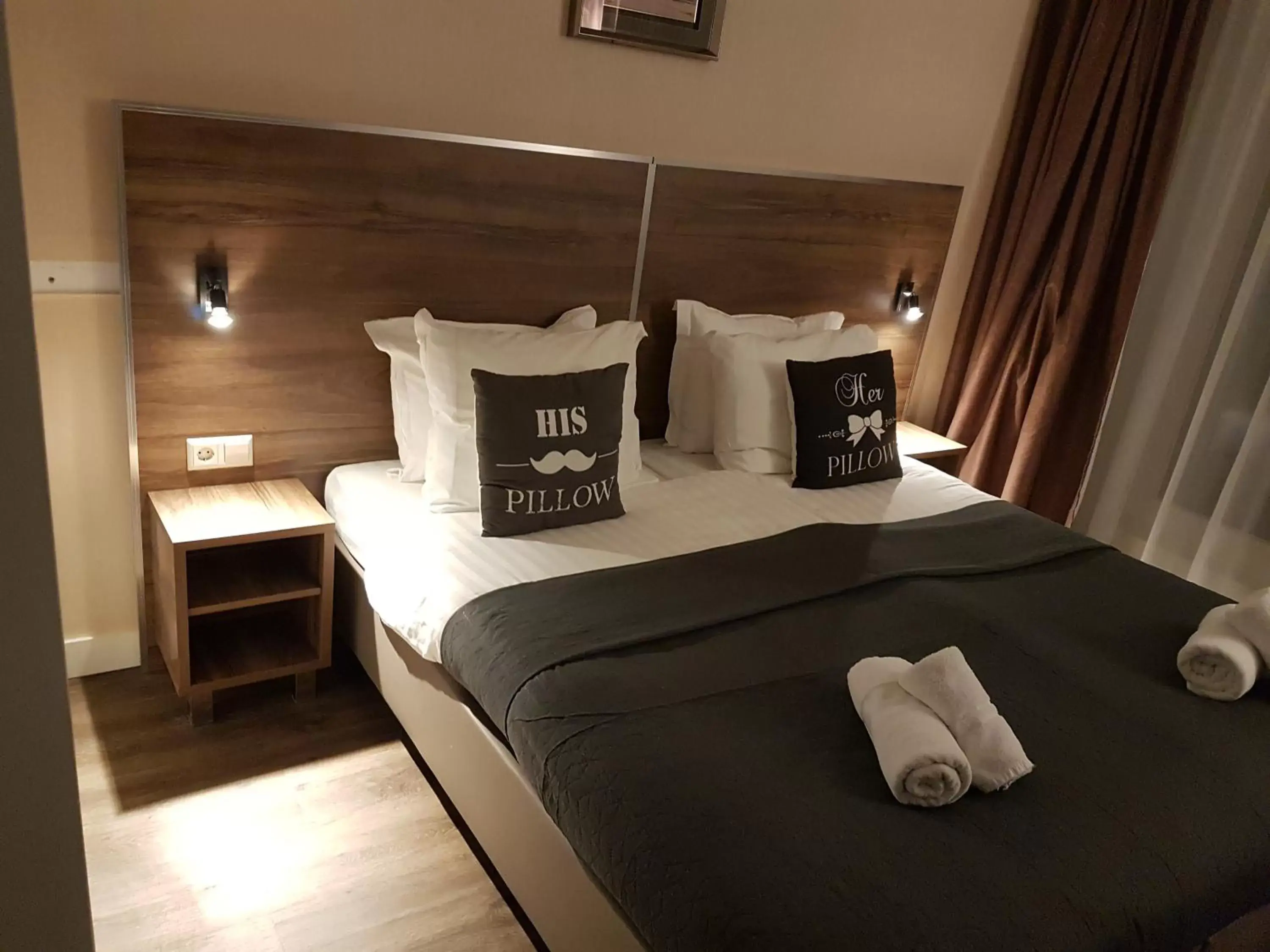 Deluxe Double Room in Hotel Hague Center Deluxe Double Room in Hotel Hague Center