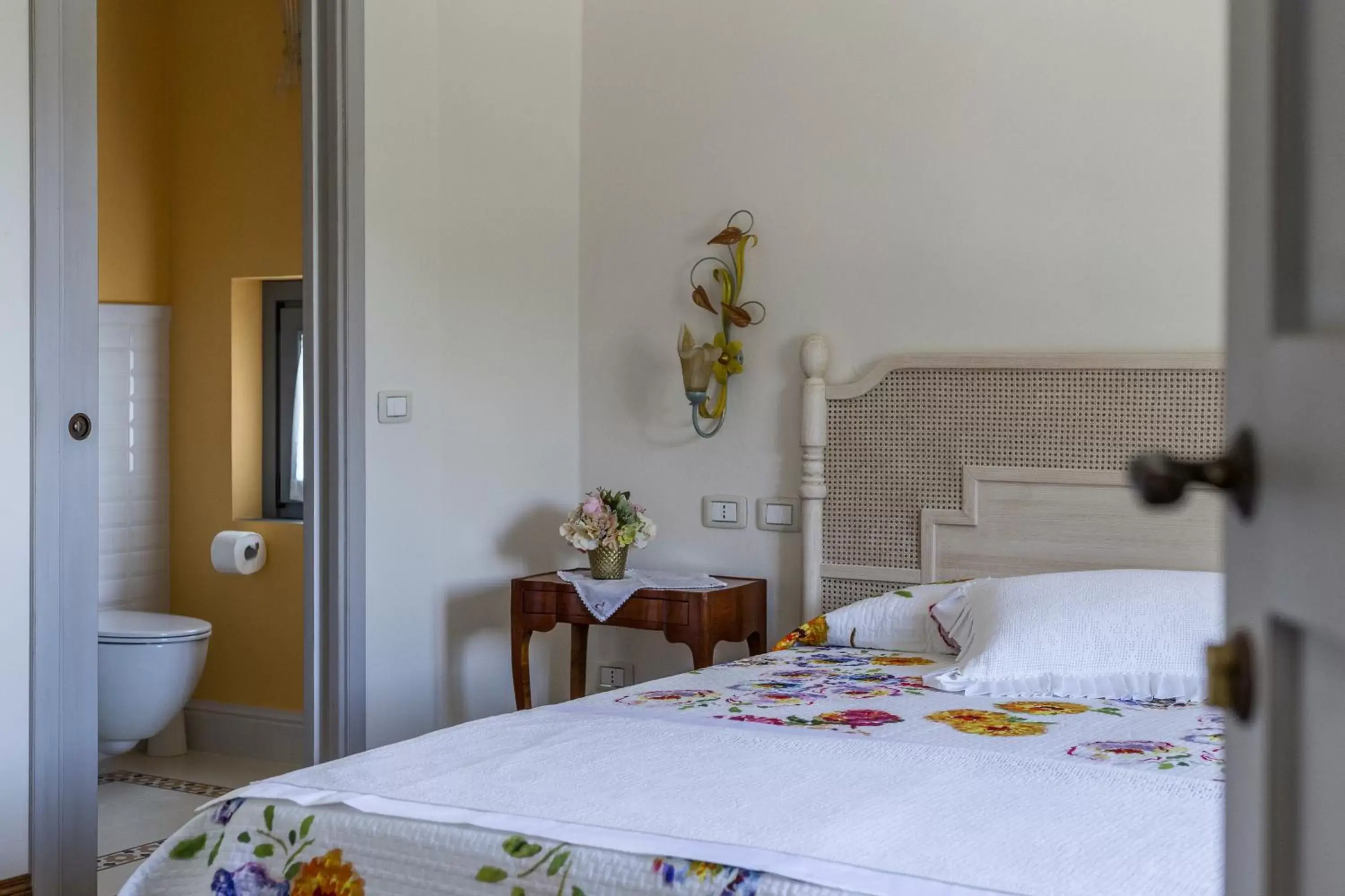 Double or Twin Room with Private Bathroom - single occupancy in Podere La Contessa B&B Double or Twin Room with Private Bathroom - single occupancy in Podere La Contessa B&B