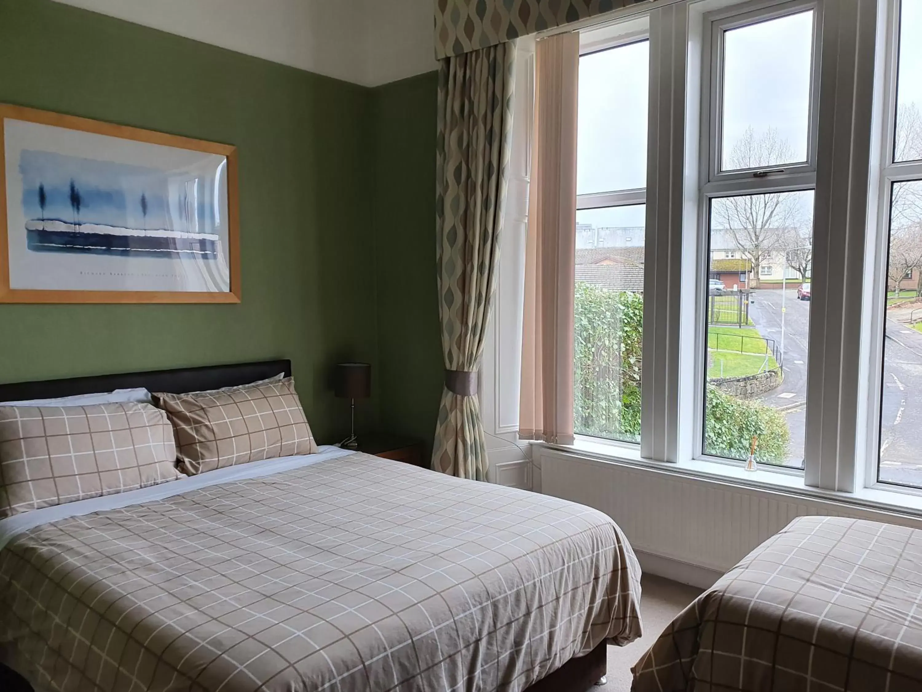 Double or Twin Room in Dean Park Guest House Double or Twin Room in Dean Park Guest House