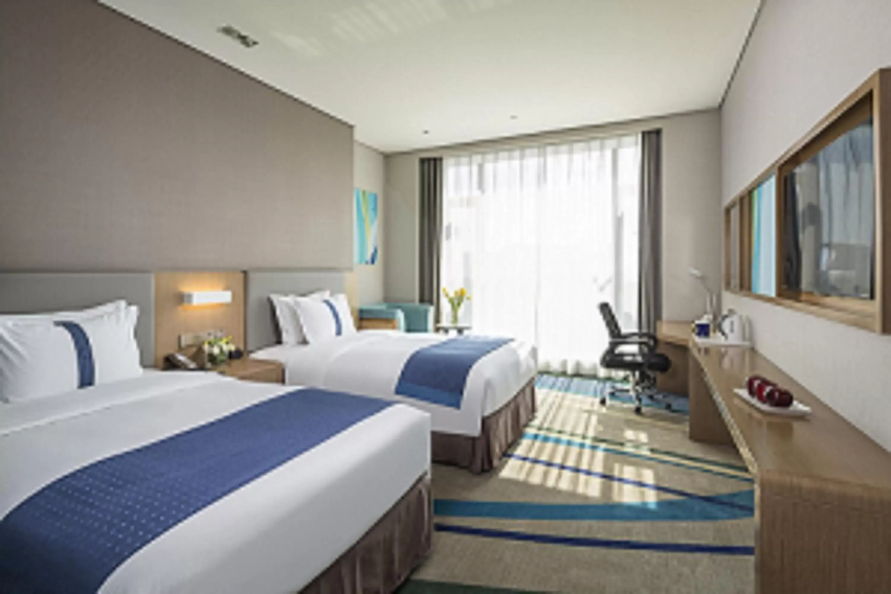 Standard Room in Holiday Inn Express Hangzhou East Station by IHG Standard Room in Holiday Inn Express Hangzhou East Station by IHG
